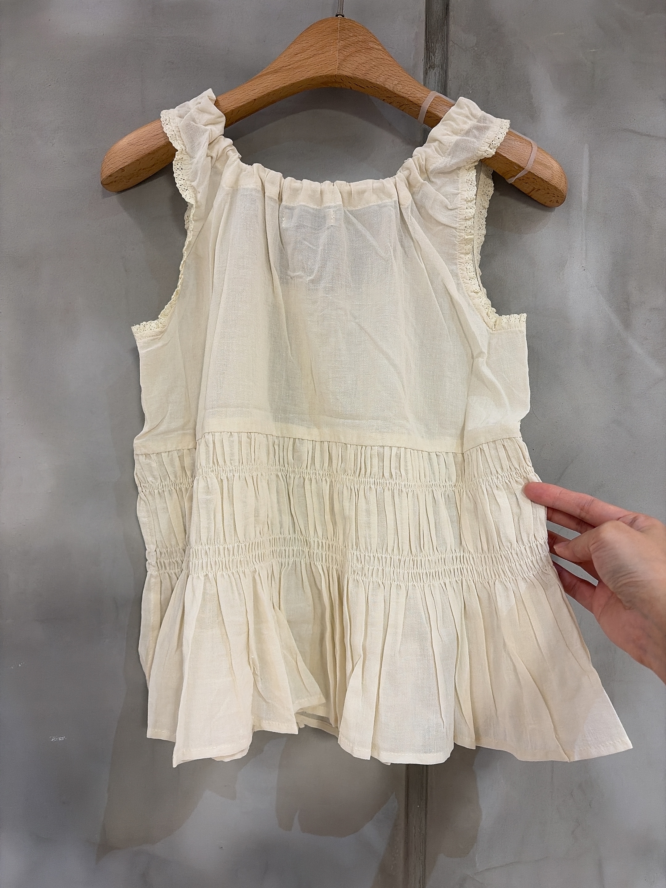 摺摺details vest 