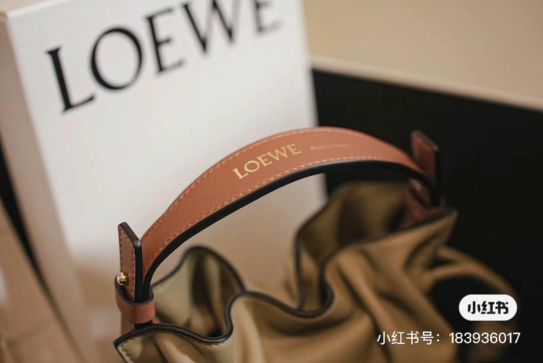 Loewe 罗意威 Flamenco Nano 纳帕小牛皮手提包