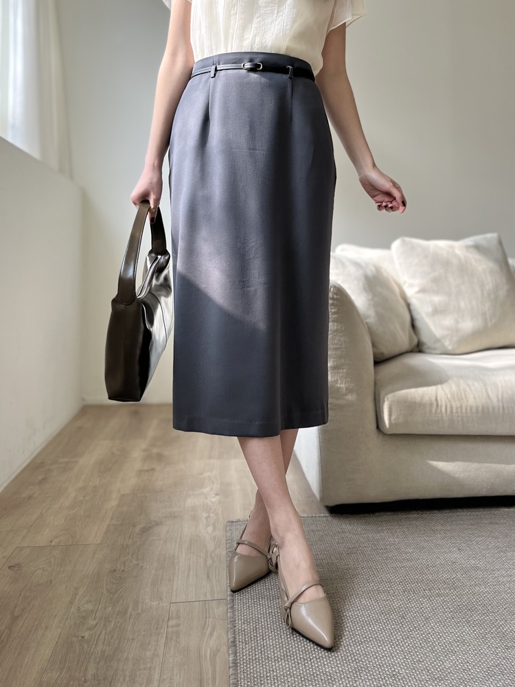 Atelier Belted Skirt (Charcoal)