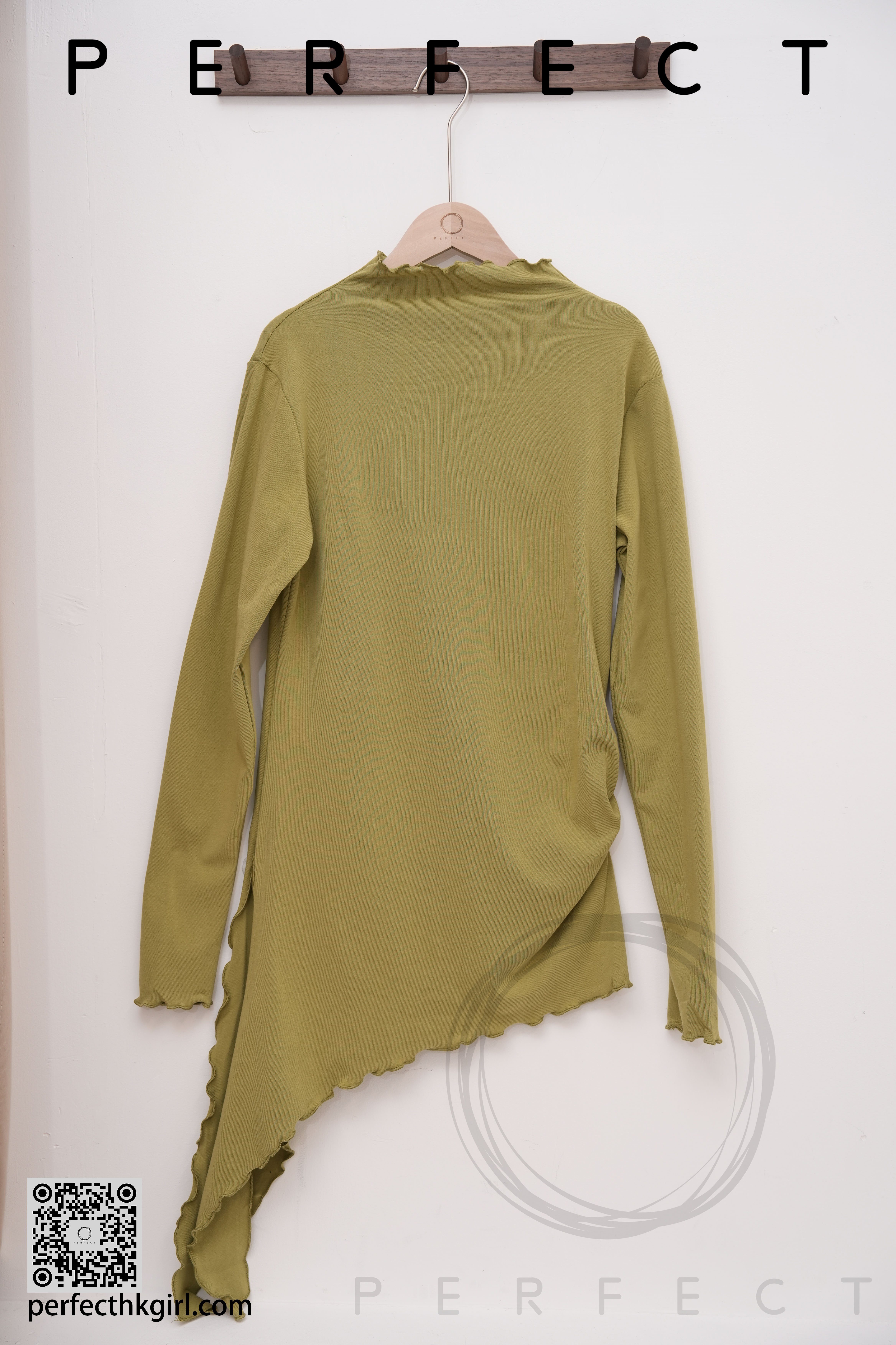 T0037_優雅水草RUFFLE領打底衫（顯瘦黑色）