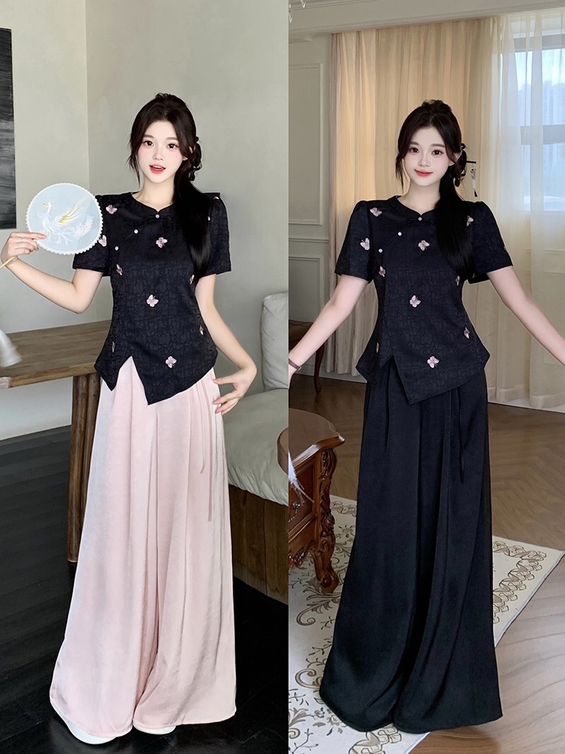 B288(22359+22314) 新中式国风粉蝴蝶提花下摆不规则黑上衣与黑粉长裤套装 