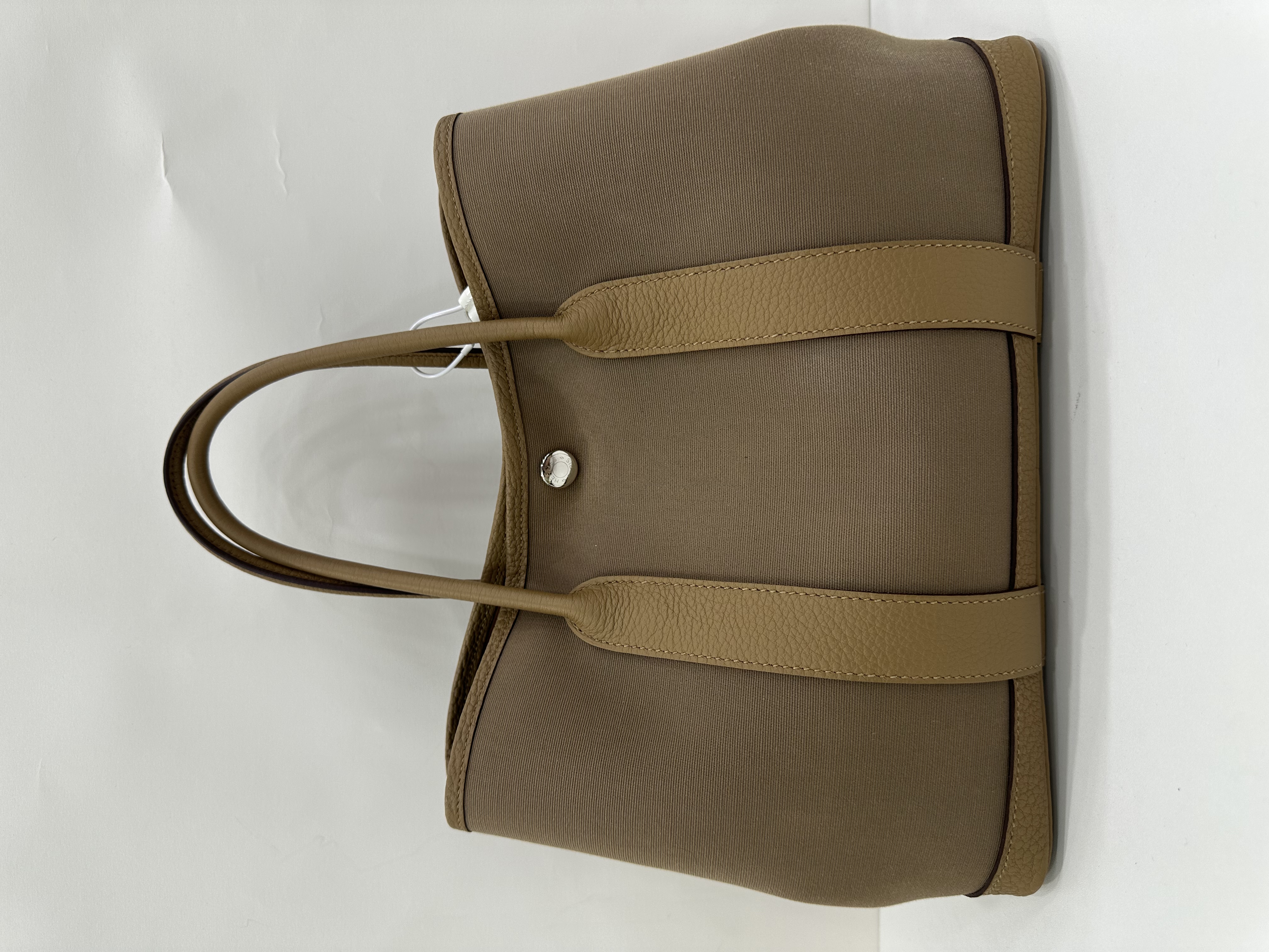 直播貨品 |  [1個-$100 2個-$300］GG73