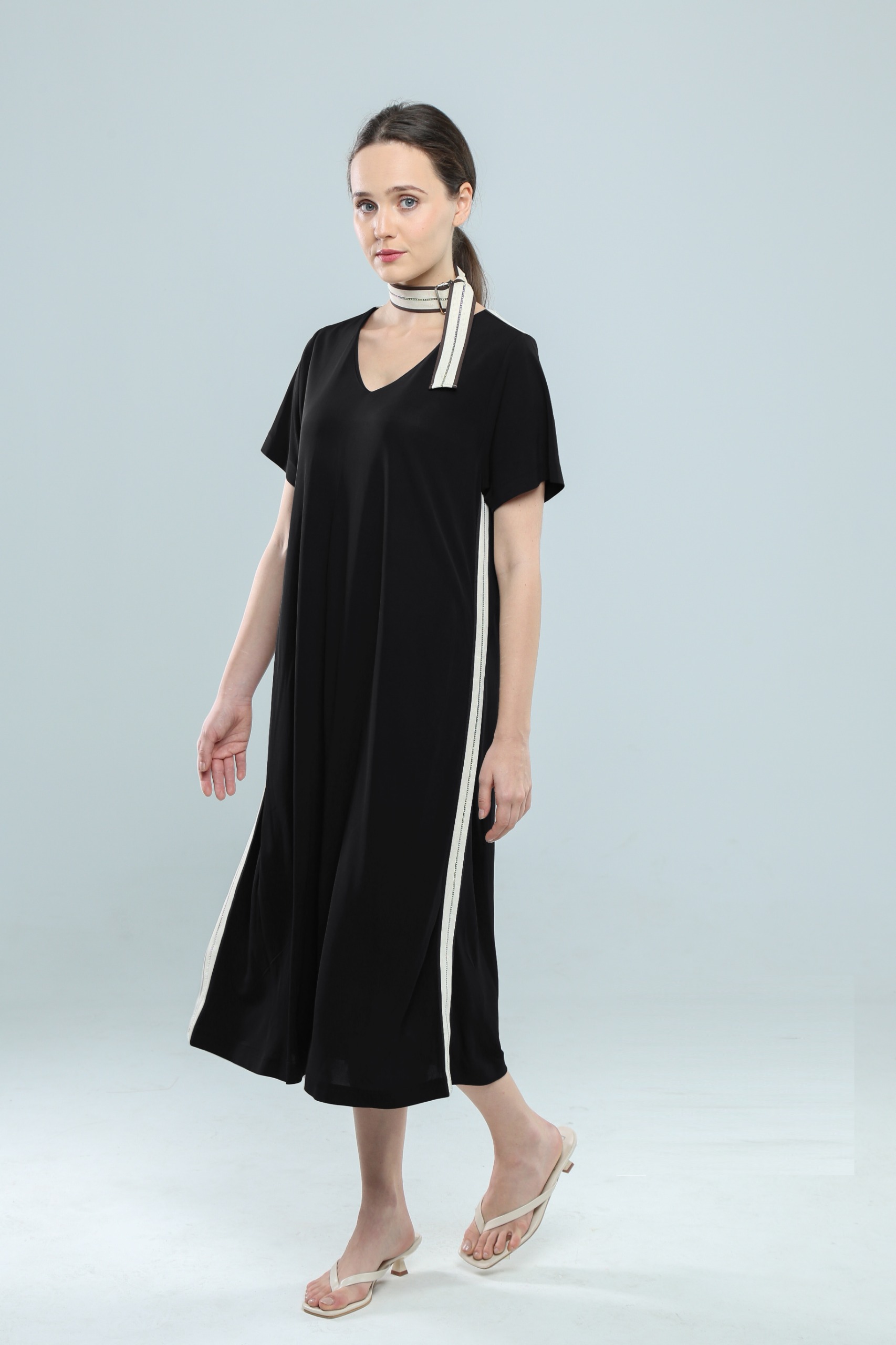 E8026BD Elara V-Neck Flow Midi Dress