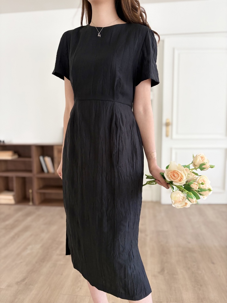 Lune Textured Dress (Black)