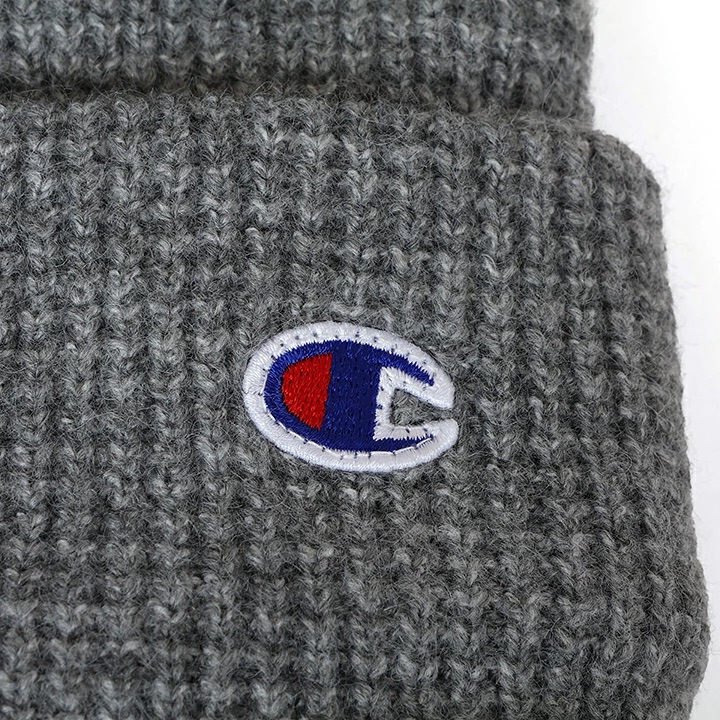 日本代購【 2026秋冬新產品 日本直送 Champion 護耳毛毛球針織冷帽  男女通用| Earflap Pom-pom Knit Cap unisex 】