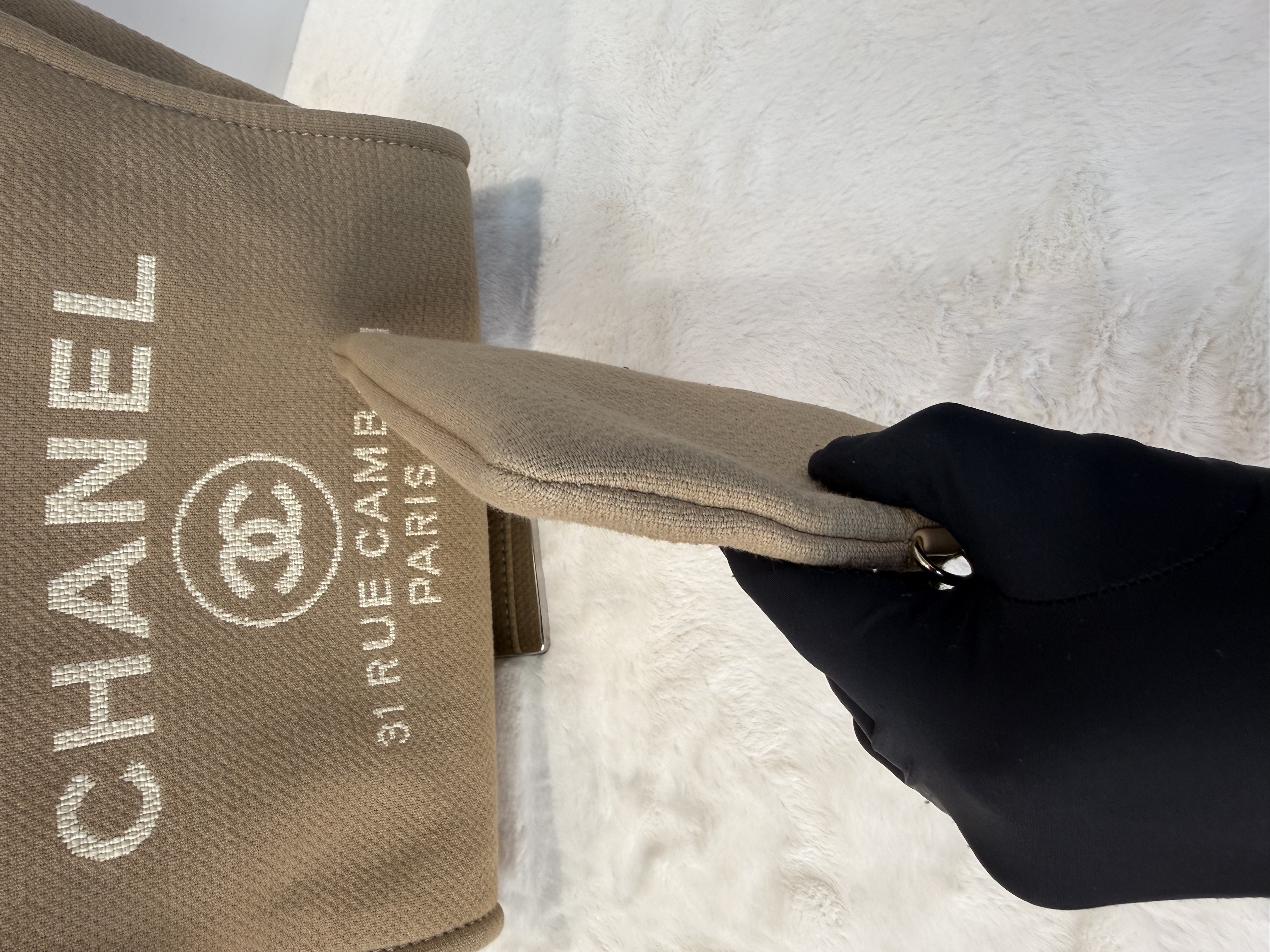 Chanel 奶茶色沙灘布袋 大容量之選🤎