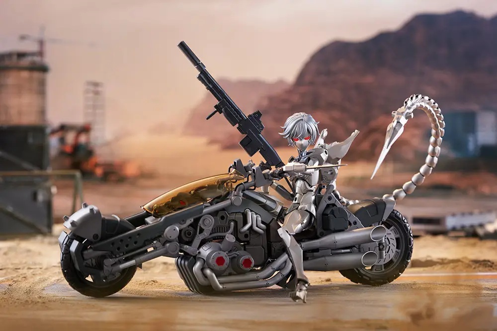 Wreckage Hunter (MegaloMaria Unlimited Universe)