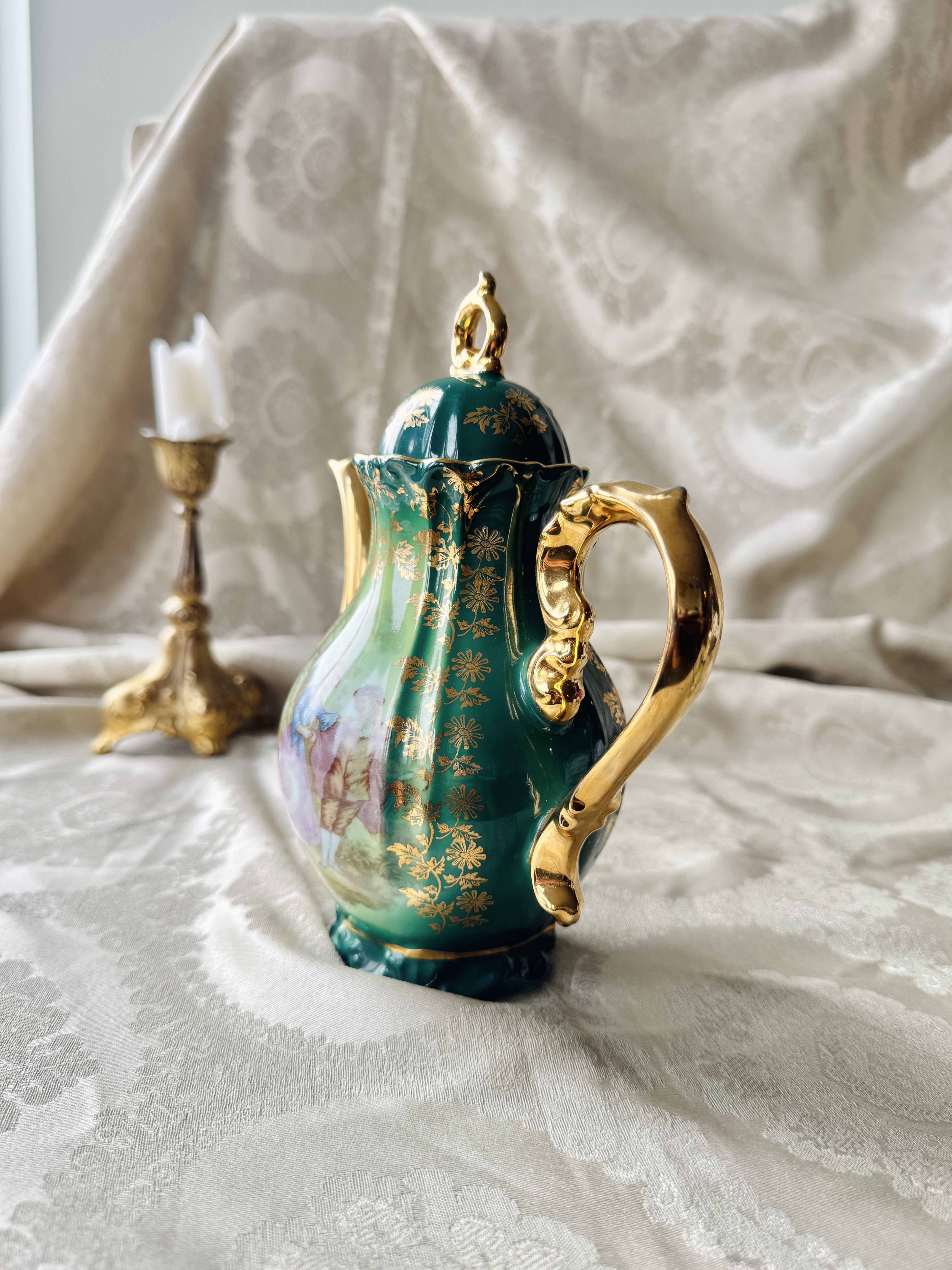 Vintage German Bavaria Romantic Courting Couple Green and Gold Coffee Pot(MT2467)