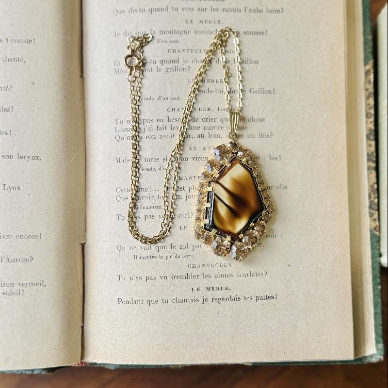 Vintage C.a. 1970s Tiger Eye Glass Asymmetrical Rhinestone Pendant Necklace from Europe (NZ045)