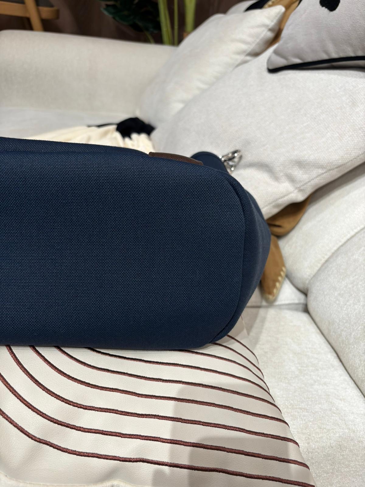 HERMES Grooming tote bag Stamp C shoulder bag Navy 100%Authentic,98%new✅strap✅dust bag  