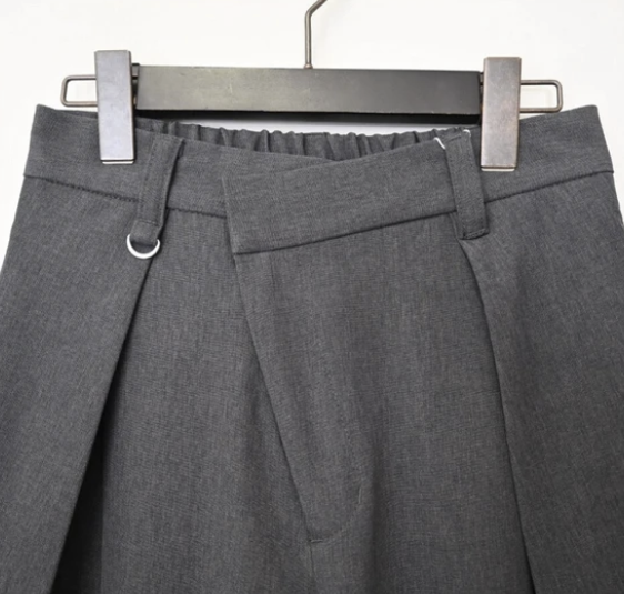 不對稱腰部褶襉長褲 - 2026 流行穿搭  女士長褲 獨特設計 春季時尚穿搭 成人休閒 日常穿搭 易於配搭 日本直送   #JP-I-260021