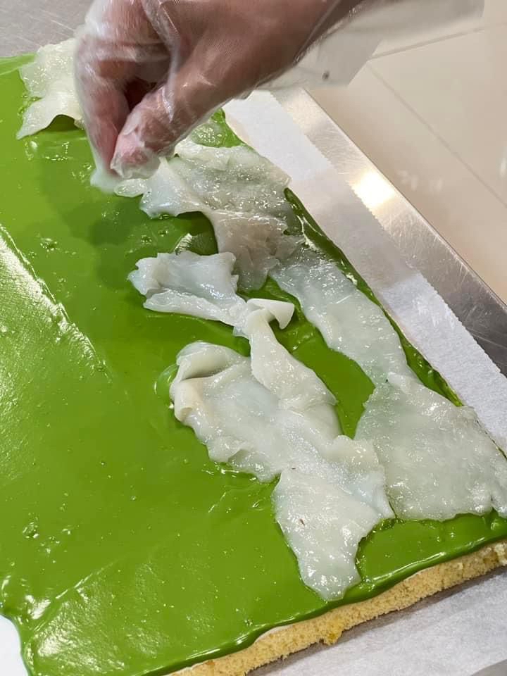 泰國直送爆餡斑斕新鮮椰子卷