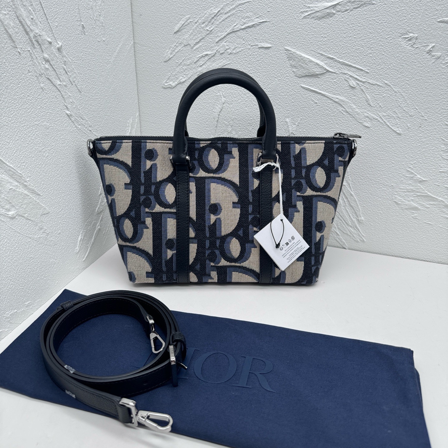 Pre-Owned DIOR Weekender 25 / Product Code: 26050606