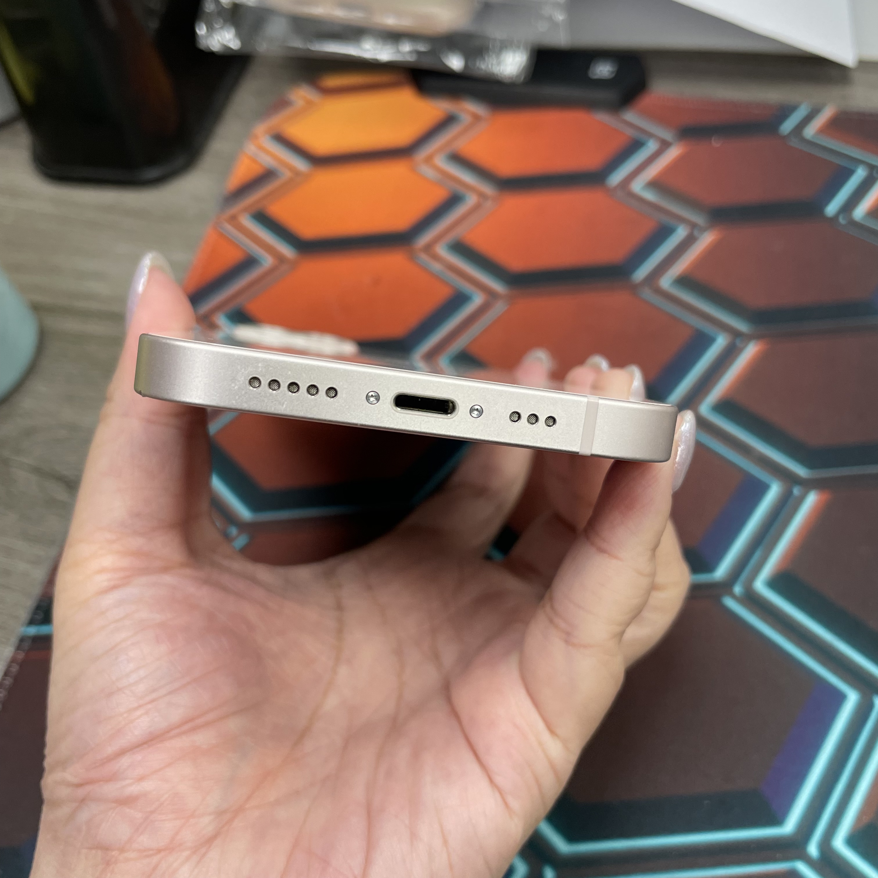 *6821 13 勁靚機 256GB 電78 粉色 pink