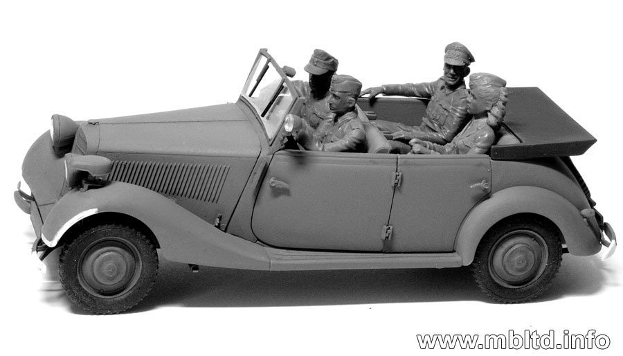 1/35 "Fraulein, what are you doing here today?" German Military Men WWII Era (Passengers)