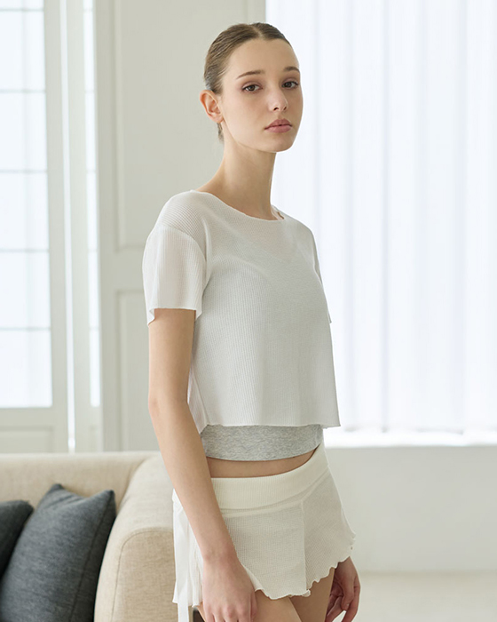 預購_Devi-TS0157 Mellow Waffle Crop Top by Devi wear