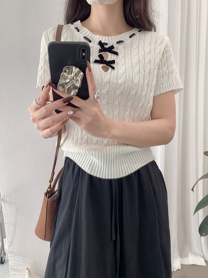 温柔风麻花蝴蝶结针织上衣