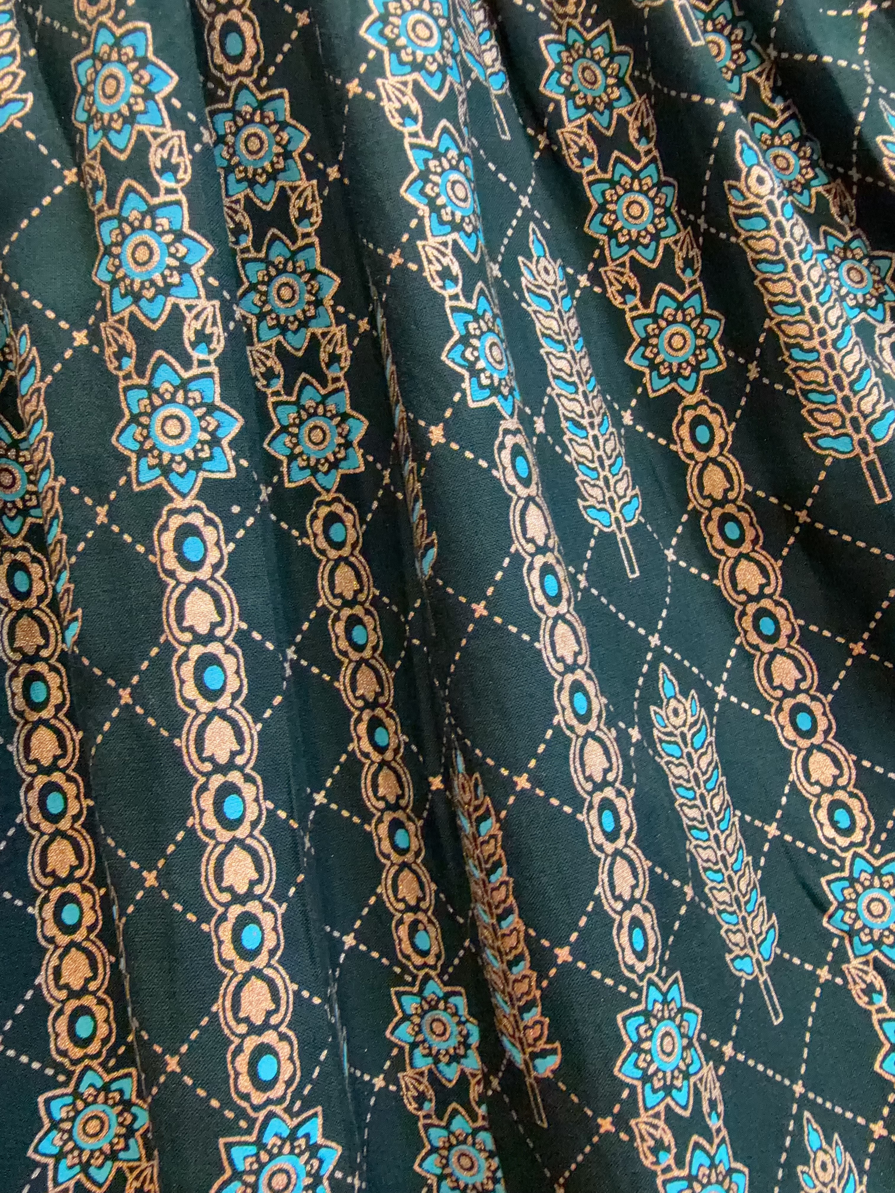 2358 Forest Green Feather Foil Stamping Skirt 39"
