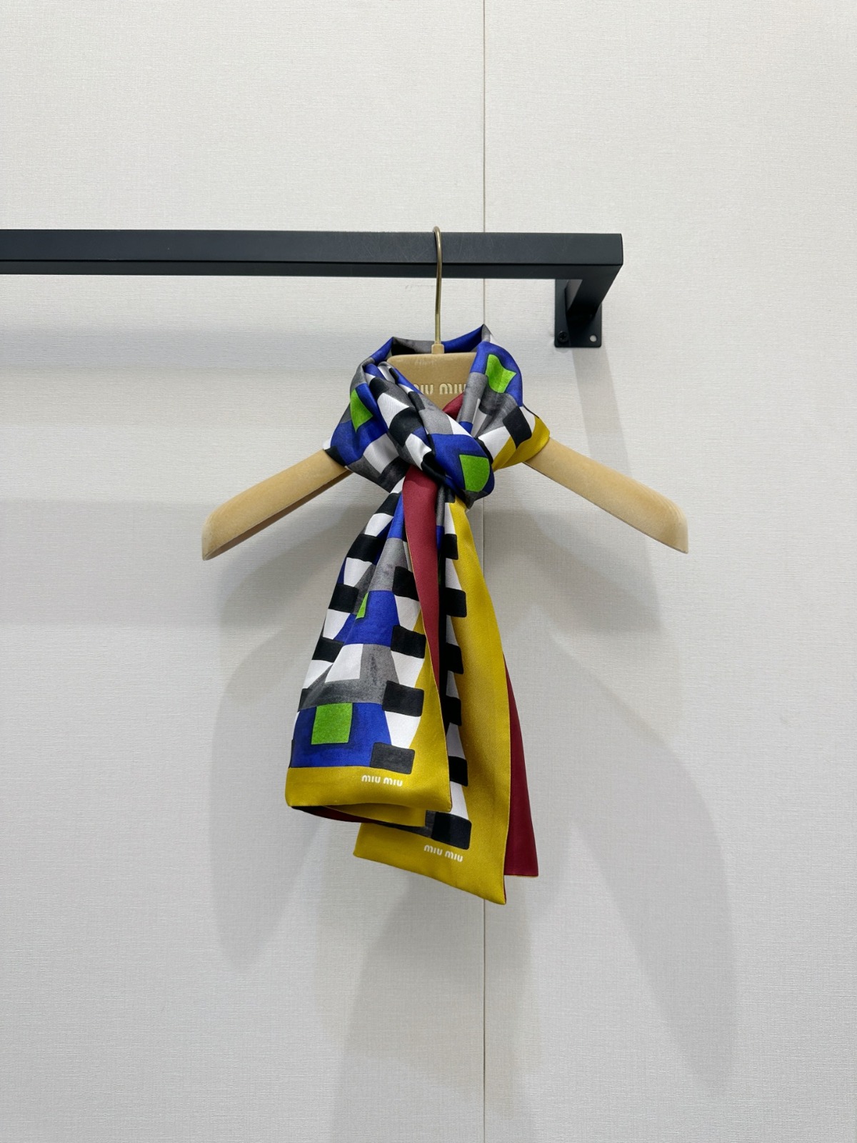 Miu Miu Printed Silk Scarf 幾何印花絲巾