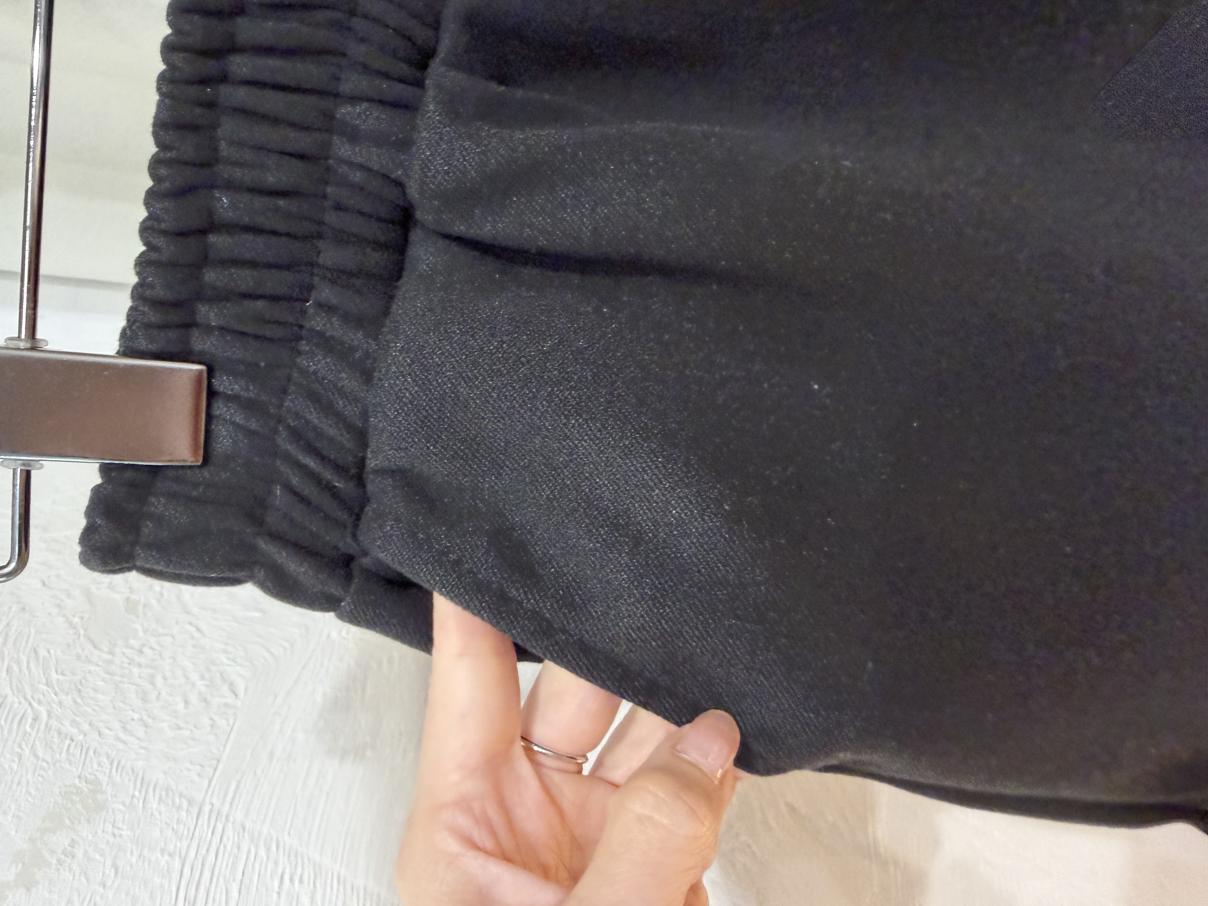 簡約休閒黑色短褲