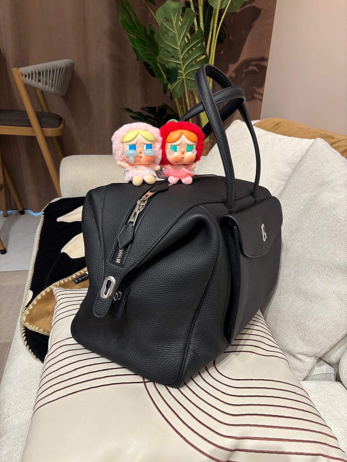 HERMES Wallago Cabine 35 Stamp A 89 Noir Togo Calfskin 100%Authentic, 98%new ✅Key Lock✅Dust bag