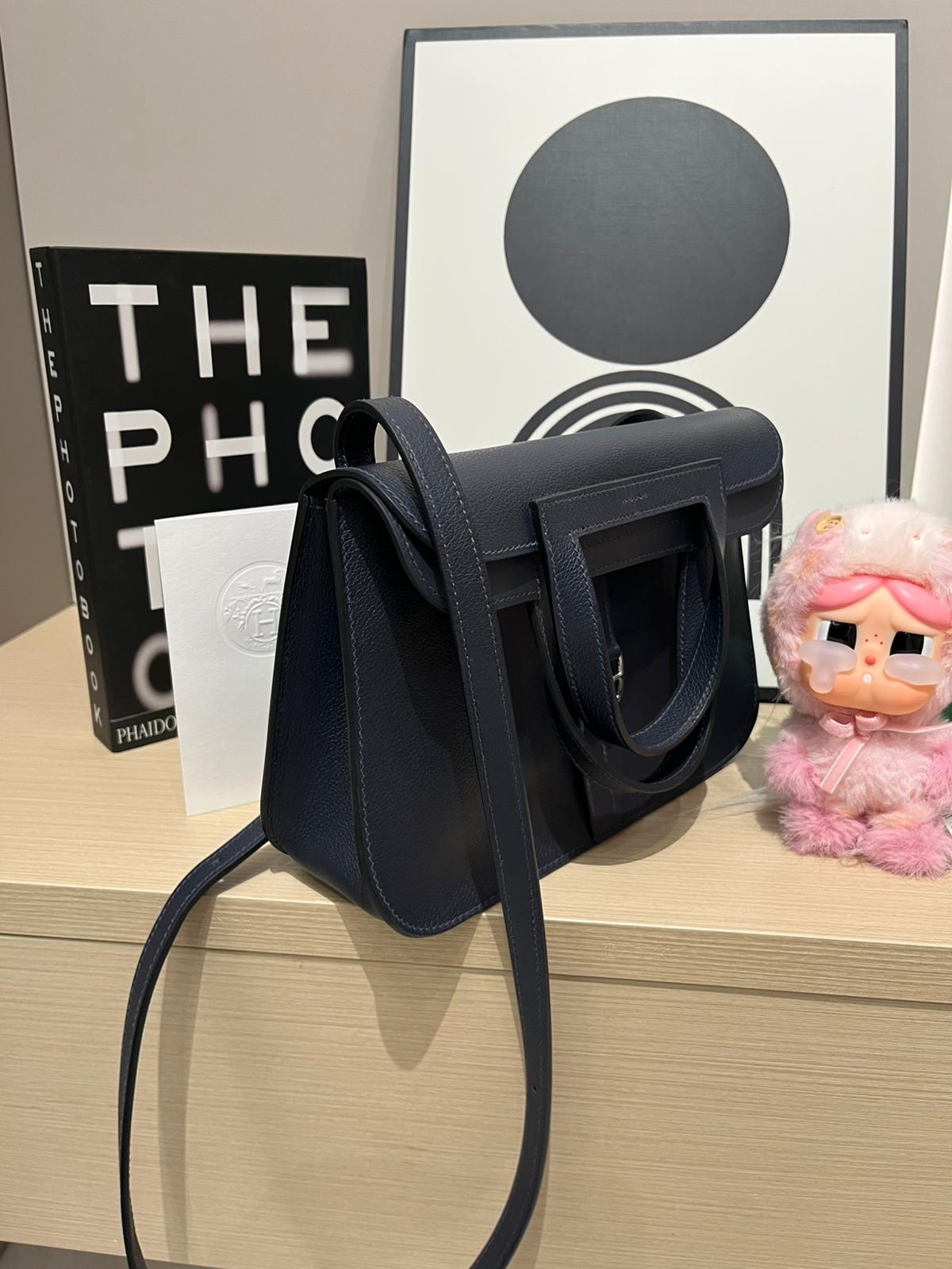 Hermes Halzan 25,STAMP U,BLEU NUIT 100%Authentic ,98%new ✅收據✅dust bag✅box 