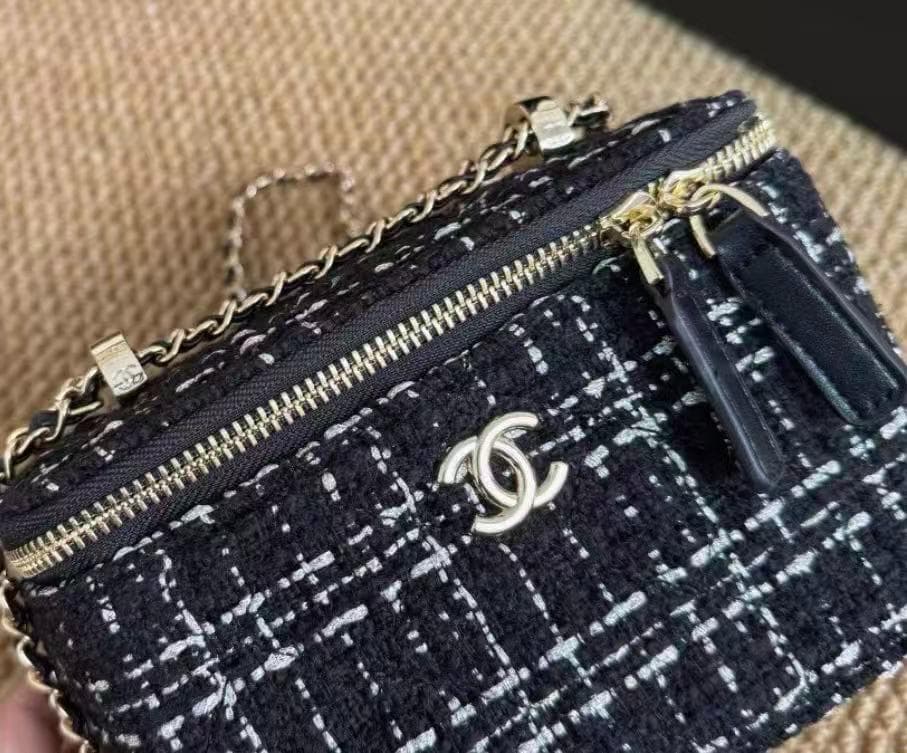 預訂 Chan**el VIP Gift 專櫃贈品粗花毛呢小香風盒子包 連禮盒 