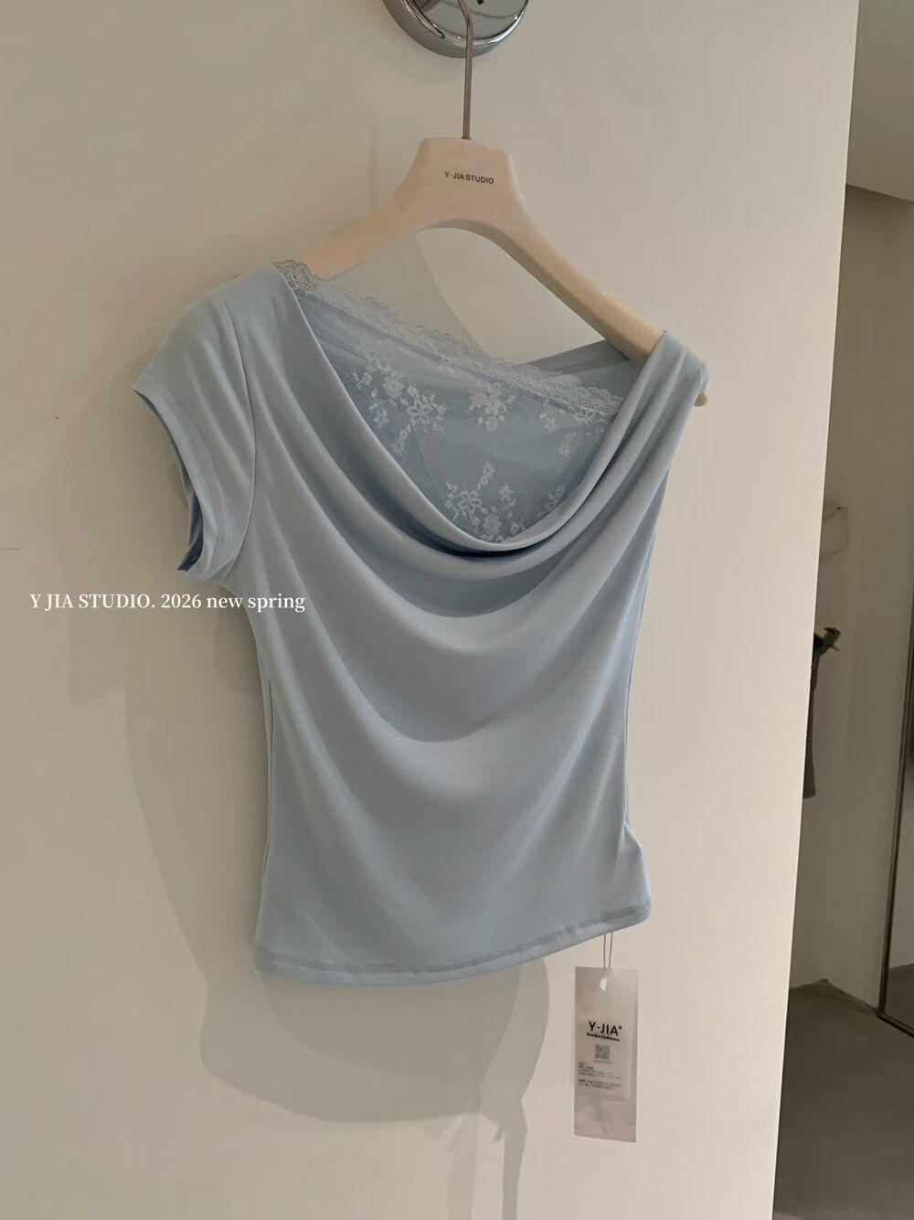1751 Soft Mesh Cowl Neck Tee 柔感网纱荡领短袖