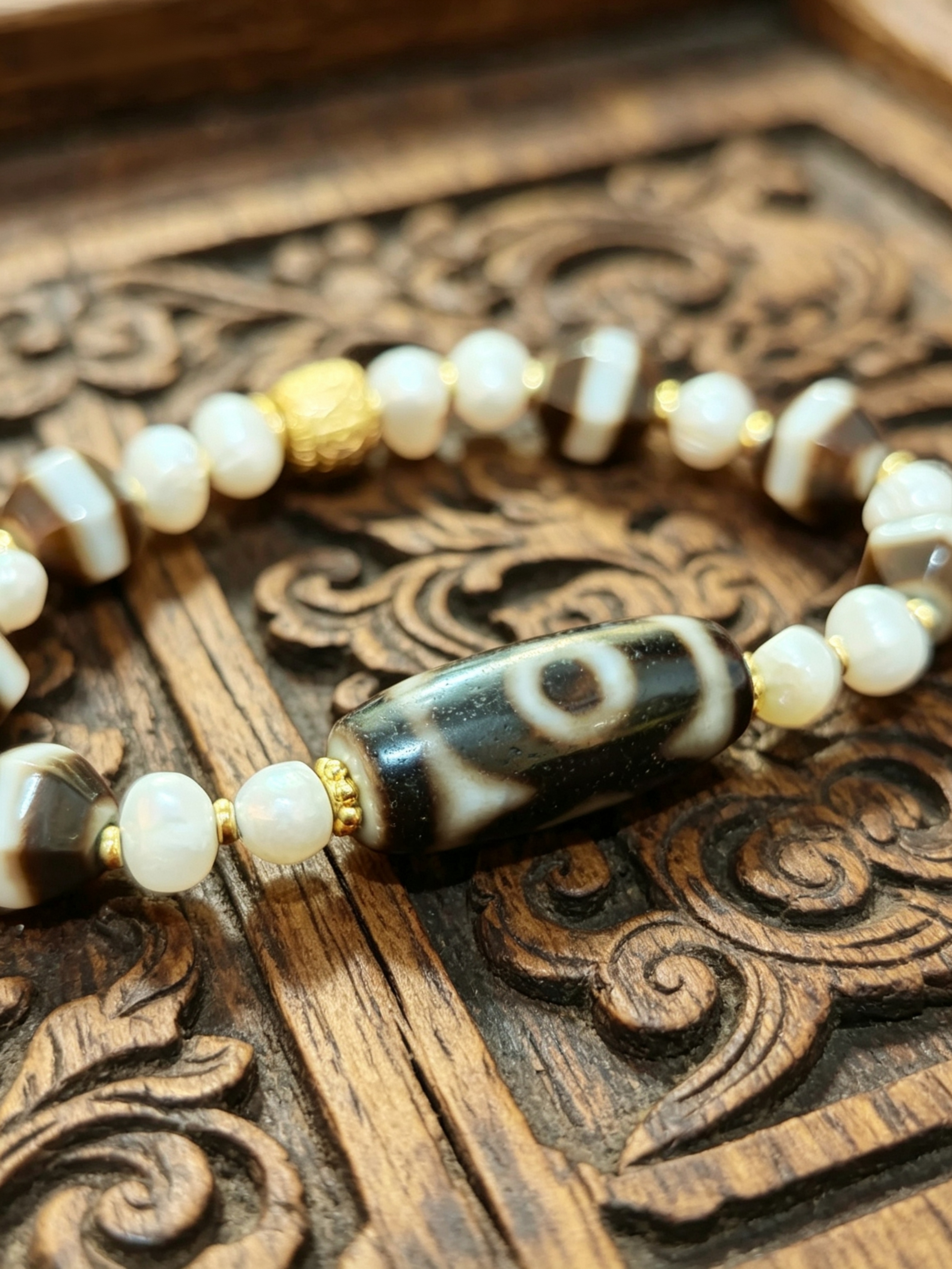 「黑白三眼天珠」26045