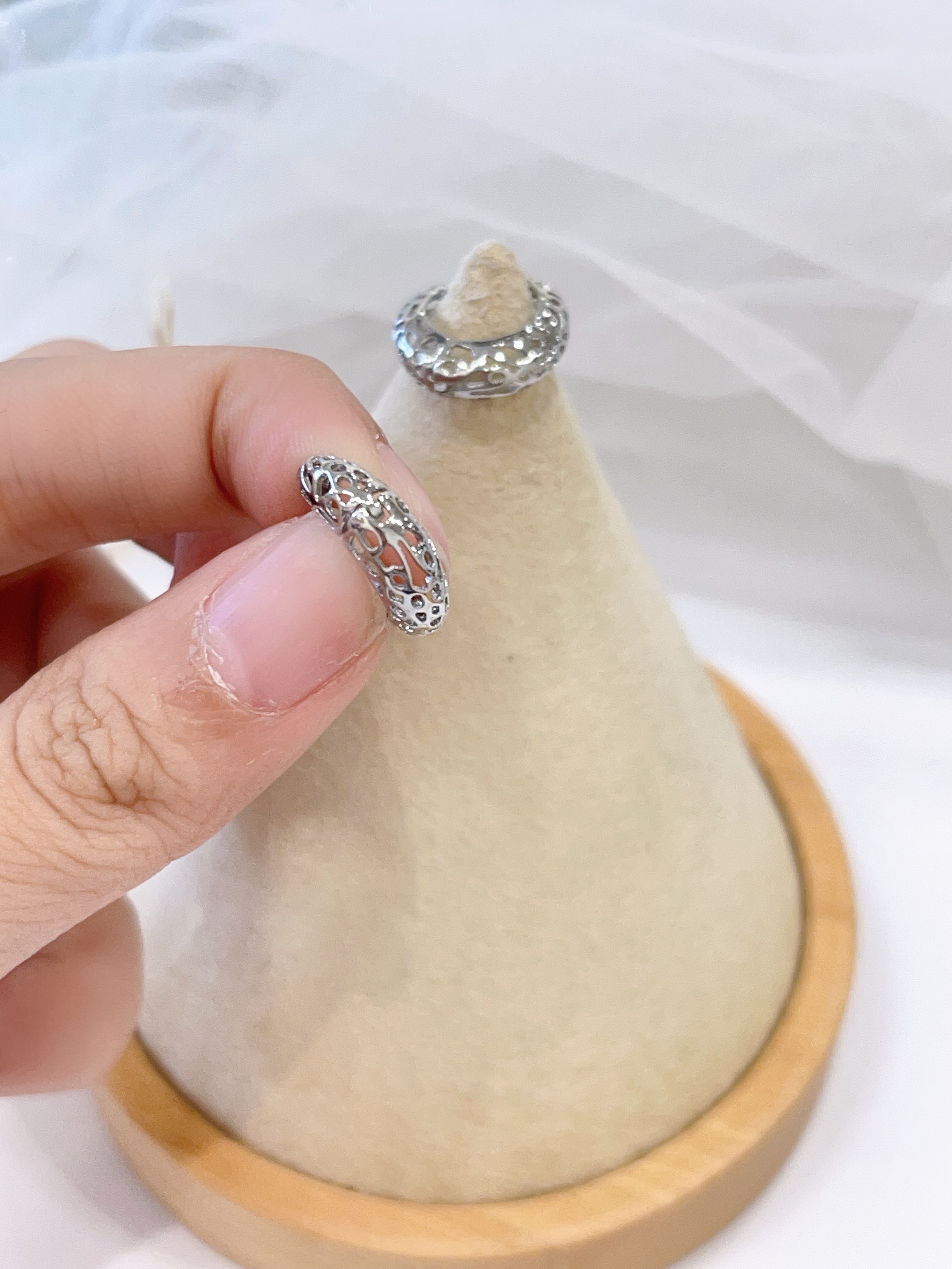 流纹镂空耳环⭐