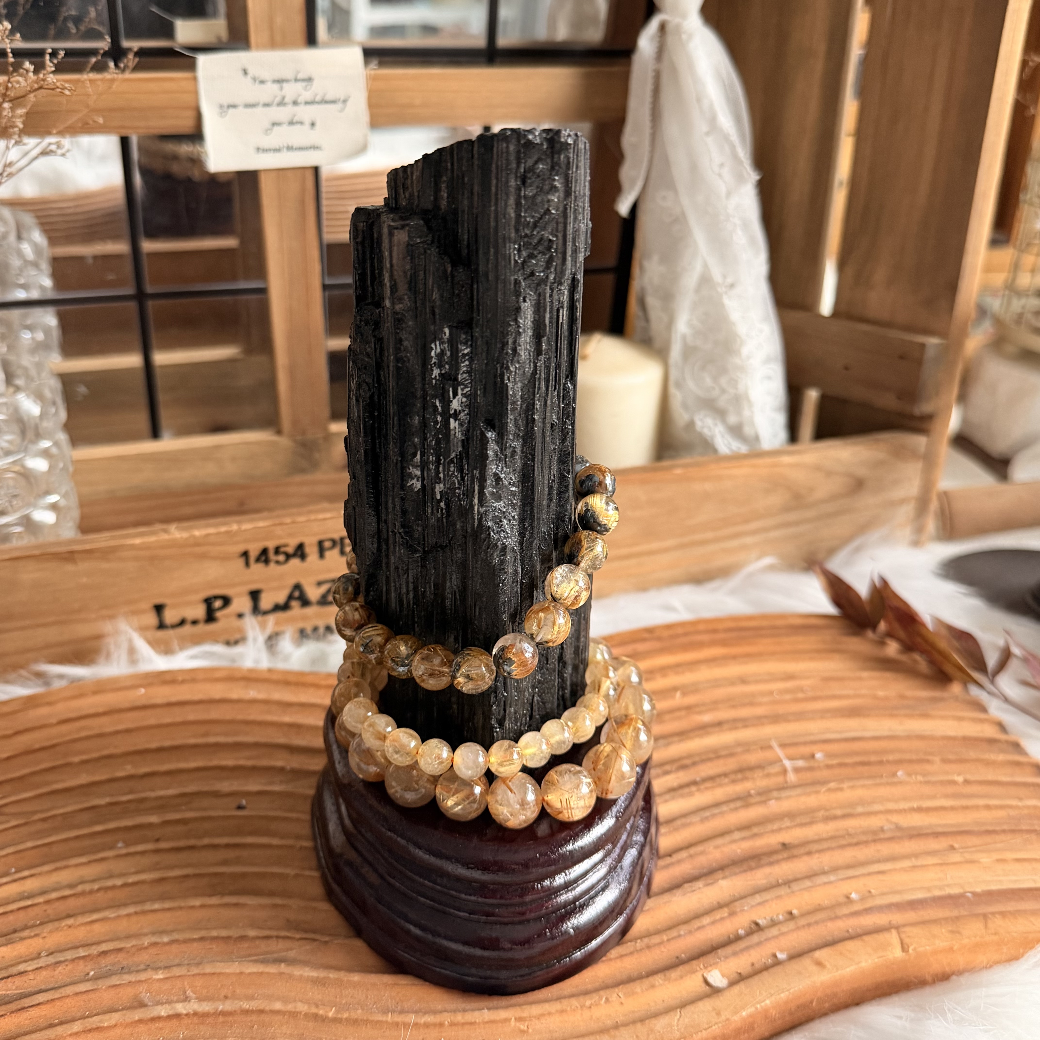 黑碧璽柱（包底座）