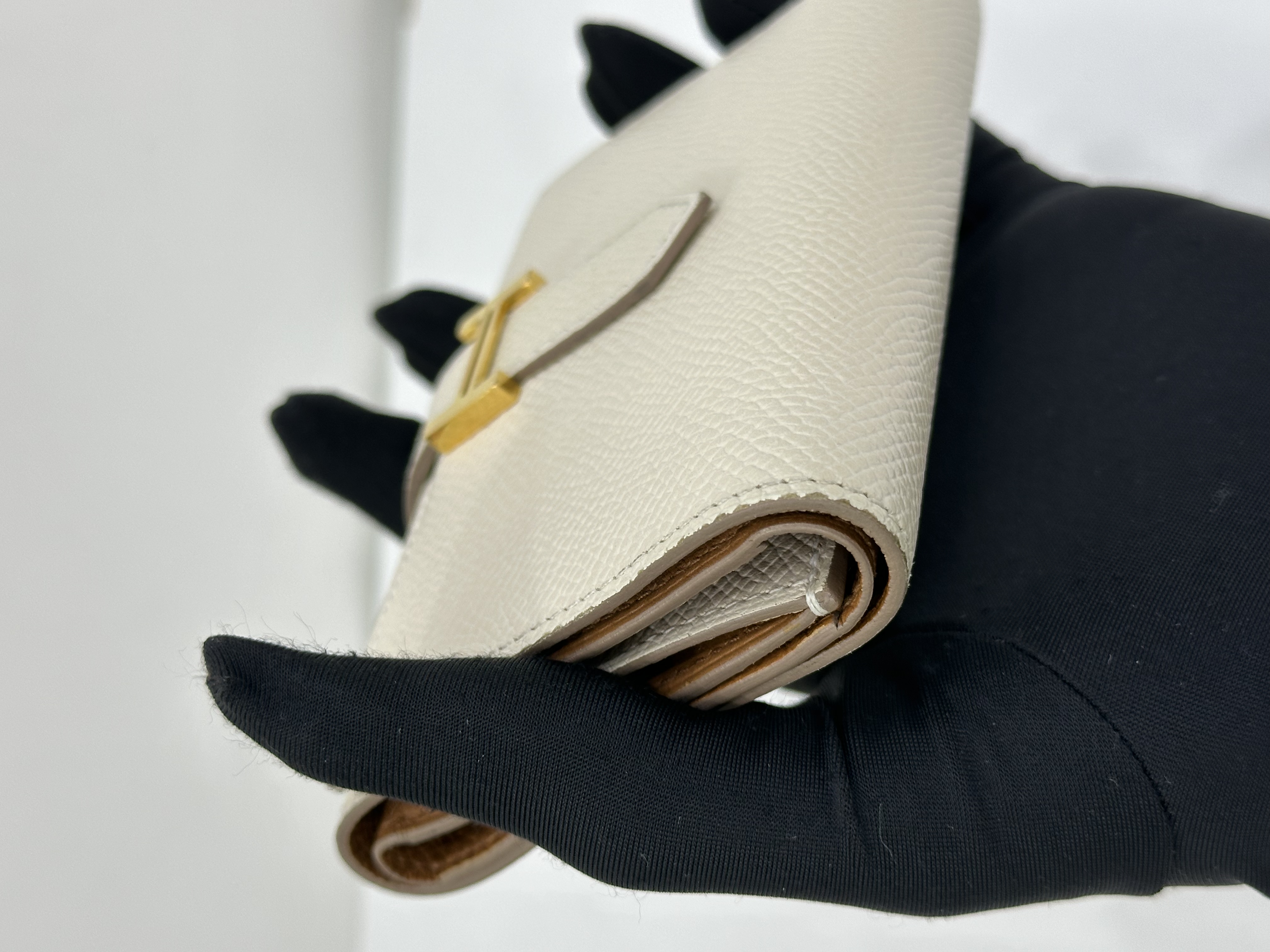 直播貨品 |  [1個-$100 2個-$300]stamp b / GG03