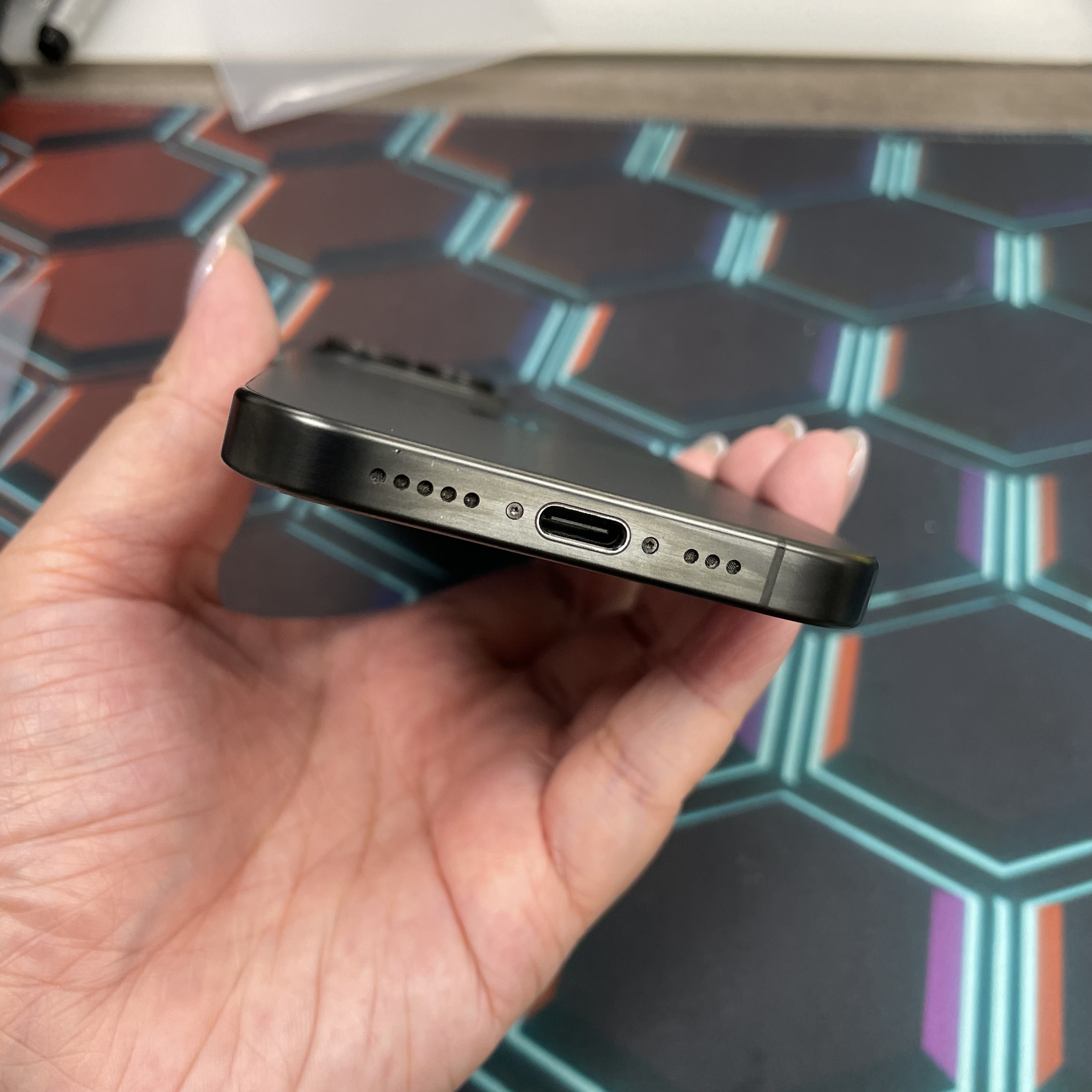 *6894 15 Pro 完美機 256GB 電98 黑色 black