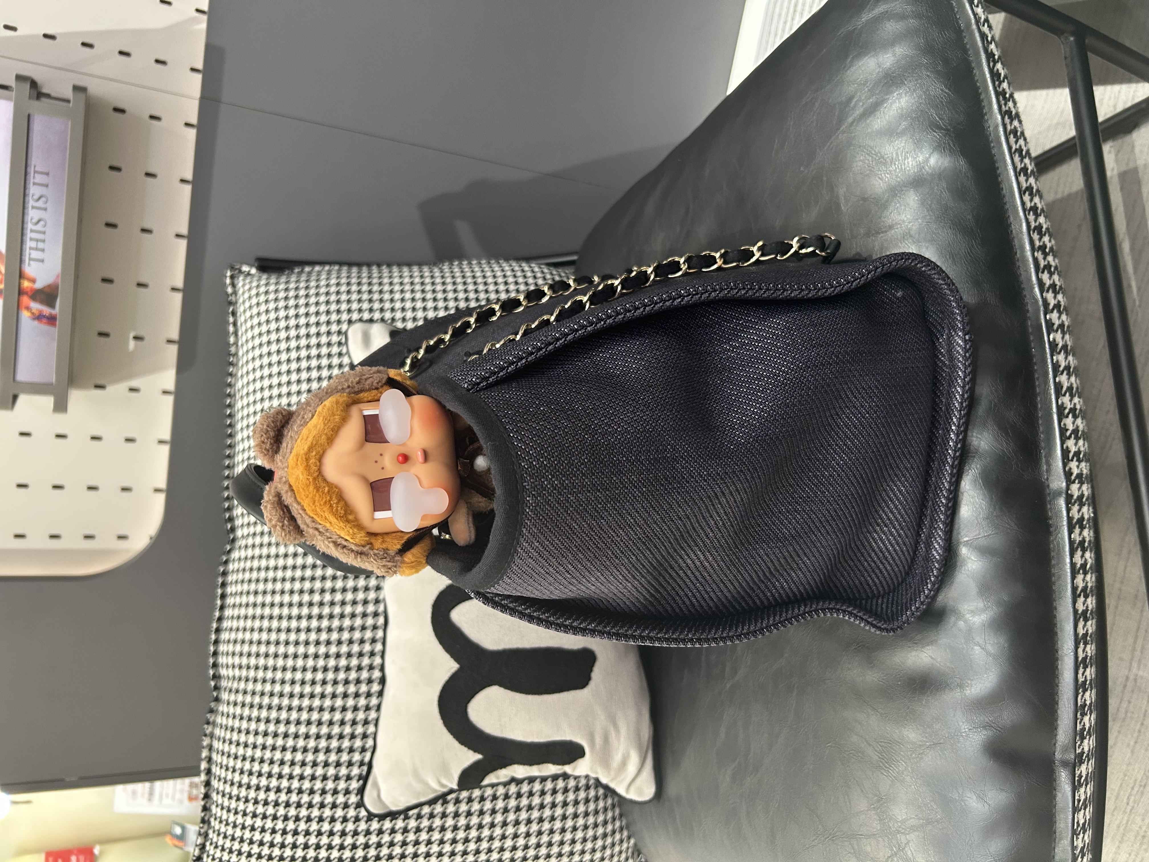 Chanel Deauville tote bag  100%Authentic, 98%new ✅香港專門店收據✅card✅dust bag✅box