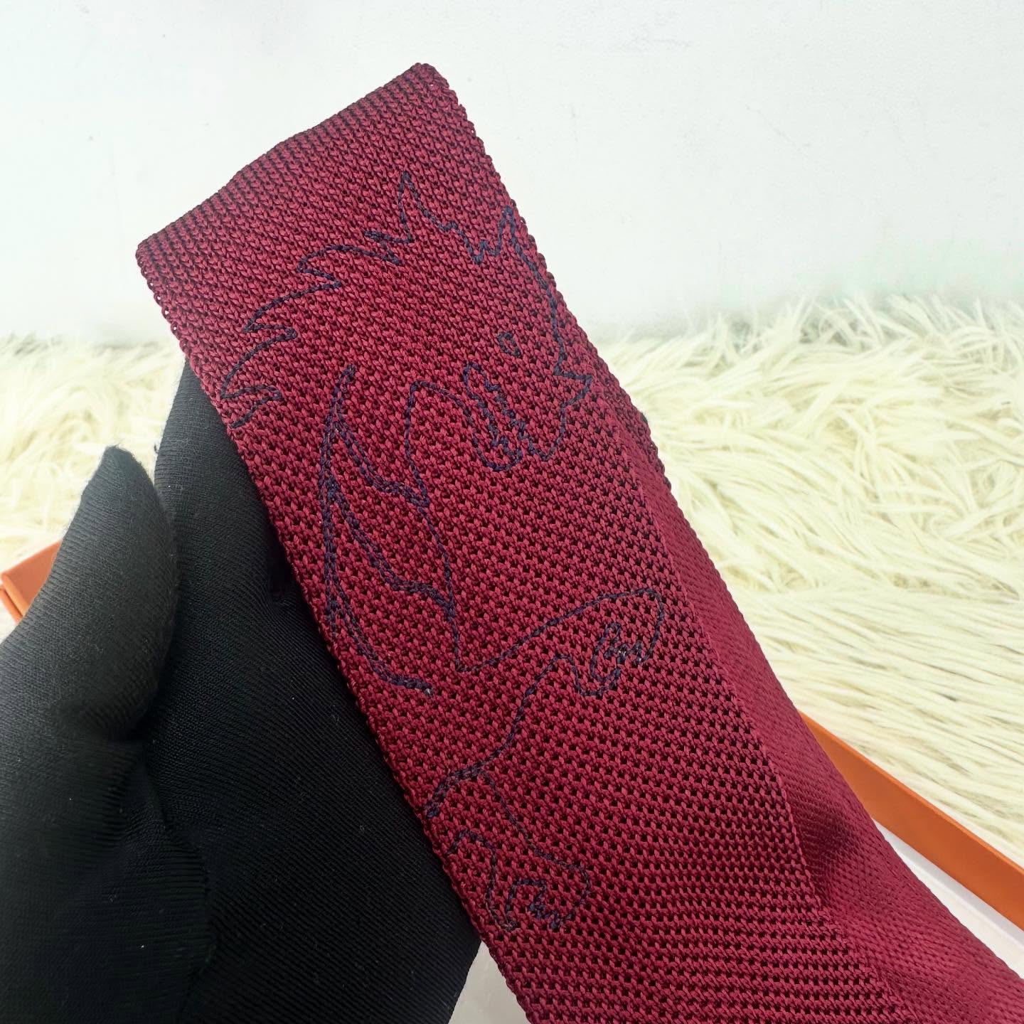 HERMES 🤍PRE OWNED DRAGON FLASH 酒紅色領呔 全套有盒🧡