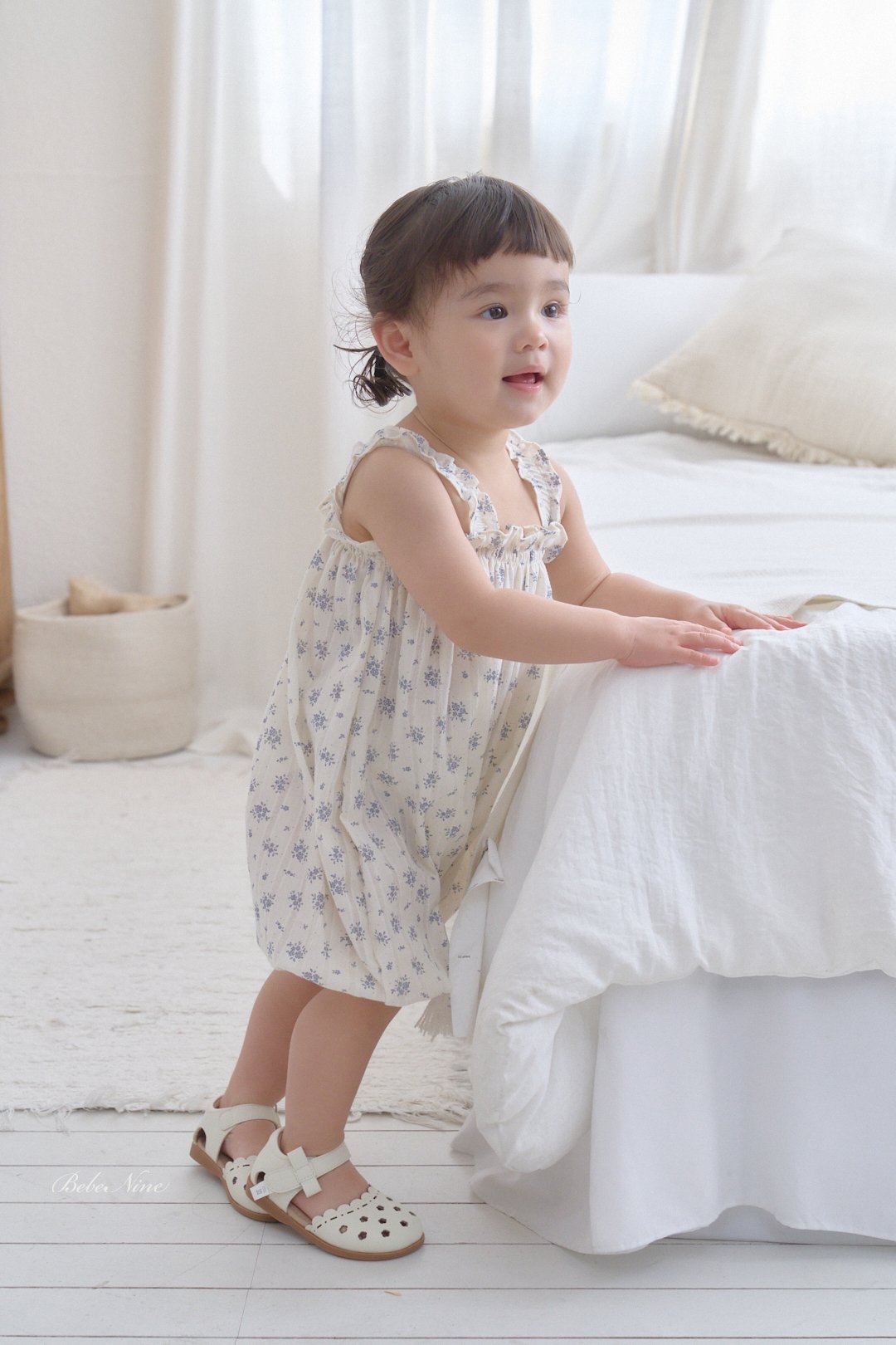 ☀️預訂 韓國直送☀️🇰🇷Bebenine兩色花卉荷葉邊吊帶連身服