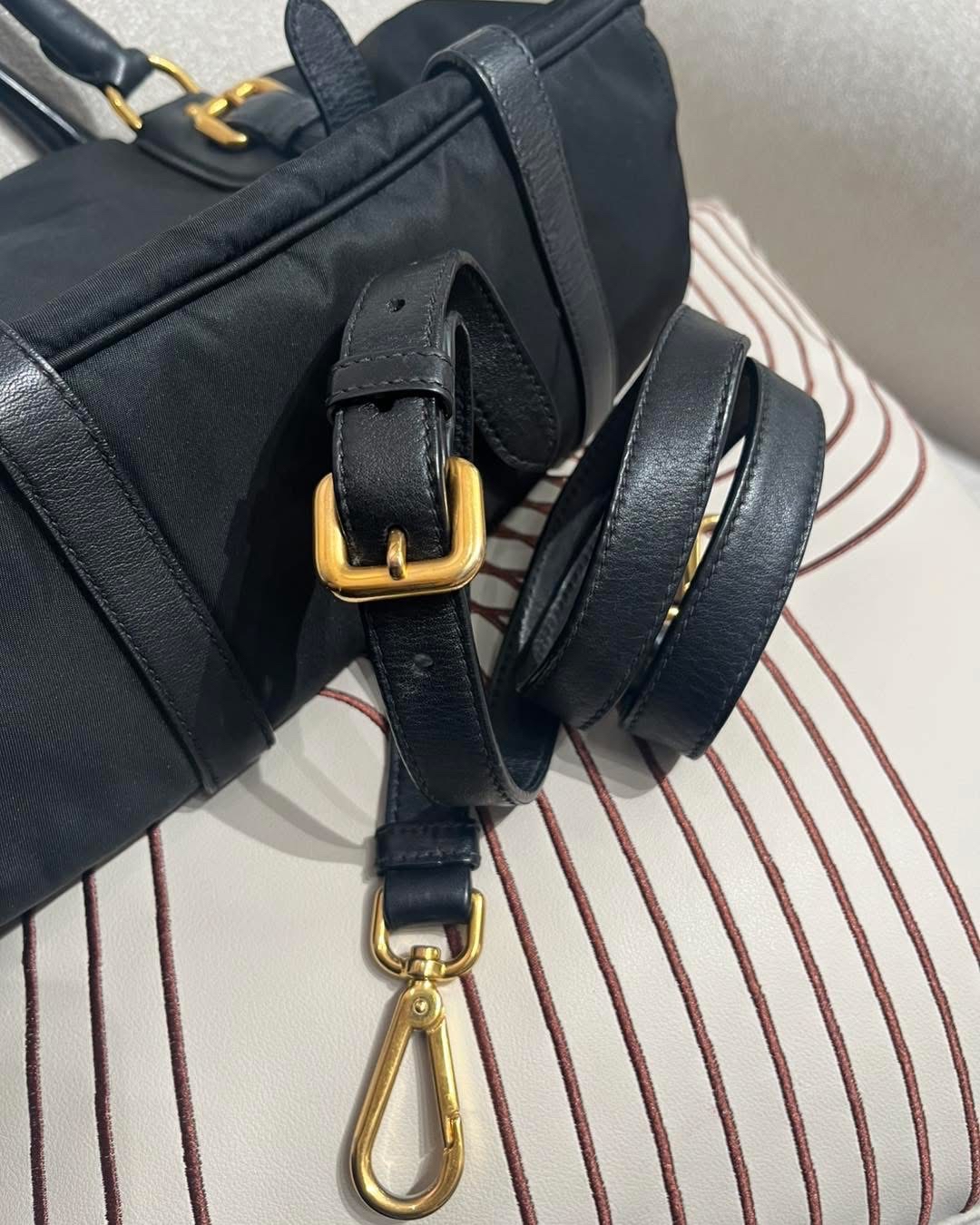 Prada Nylon 2Way Bag 黑色金扣 100%Authentic, 90%New