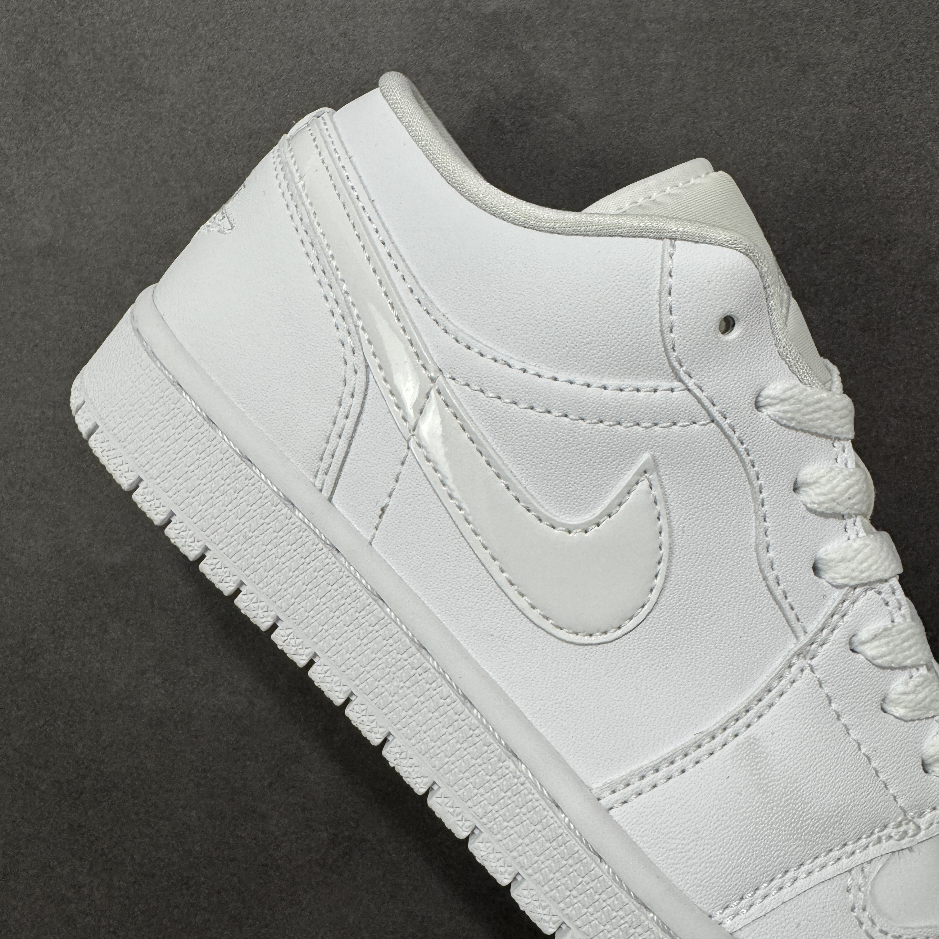 Nike Air Jordan 1 Low DV0990-111