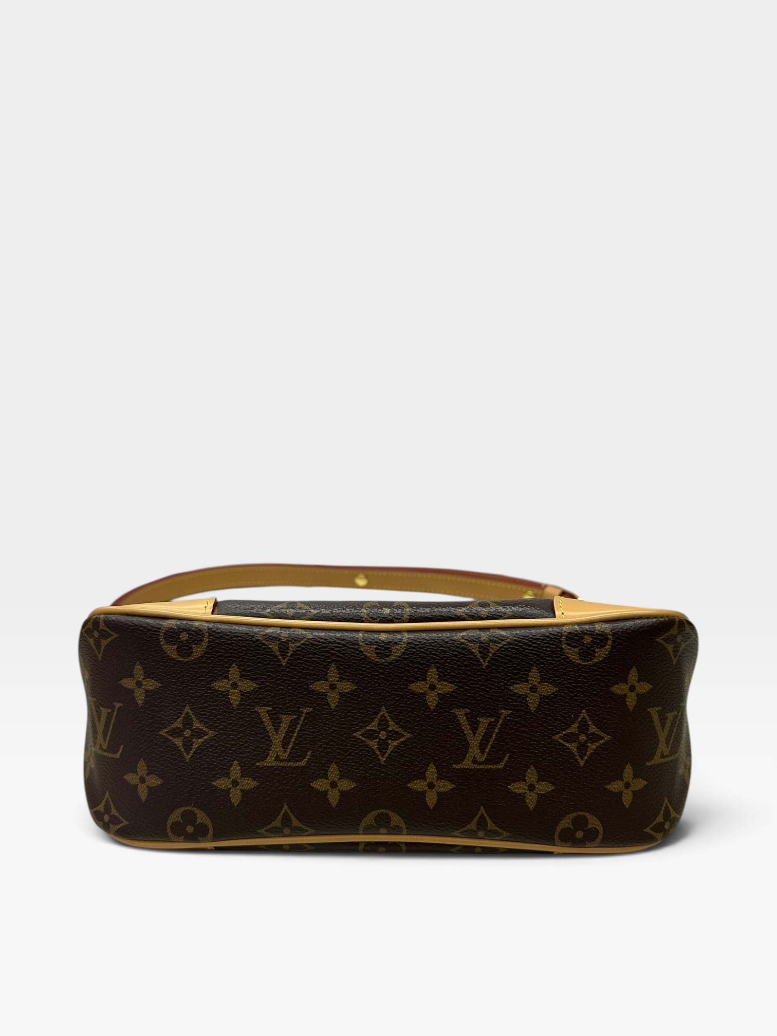 Pre-Owned LV Boulogne / Product Code: 092405