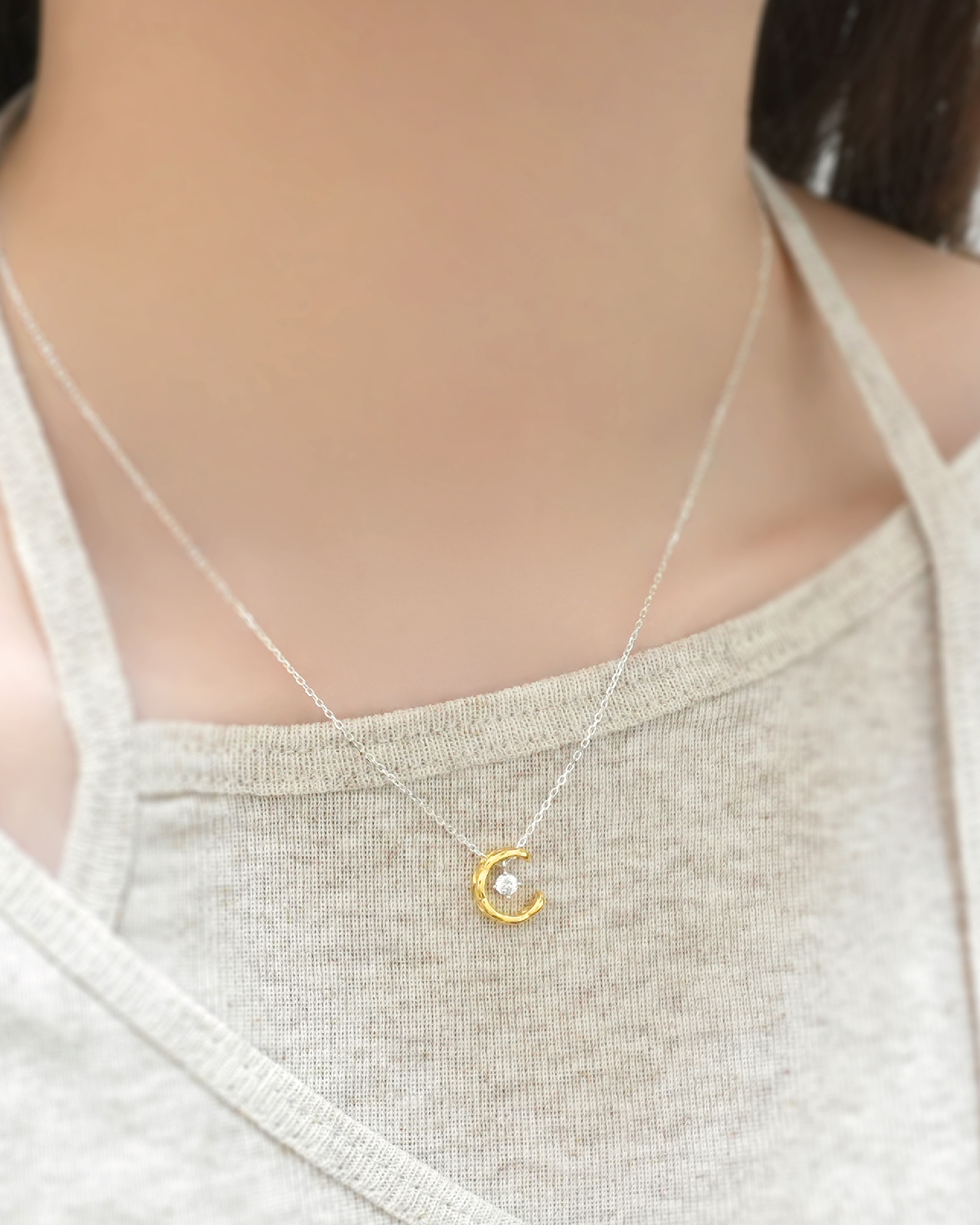Dual-tone Moonbeam Necklace