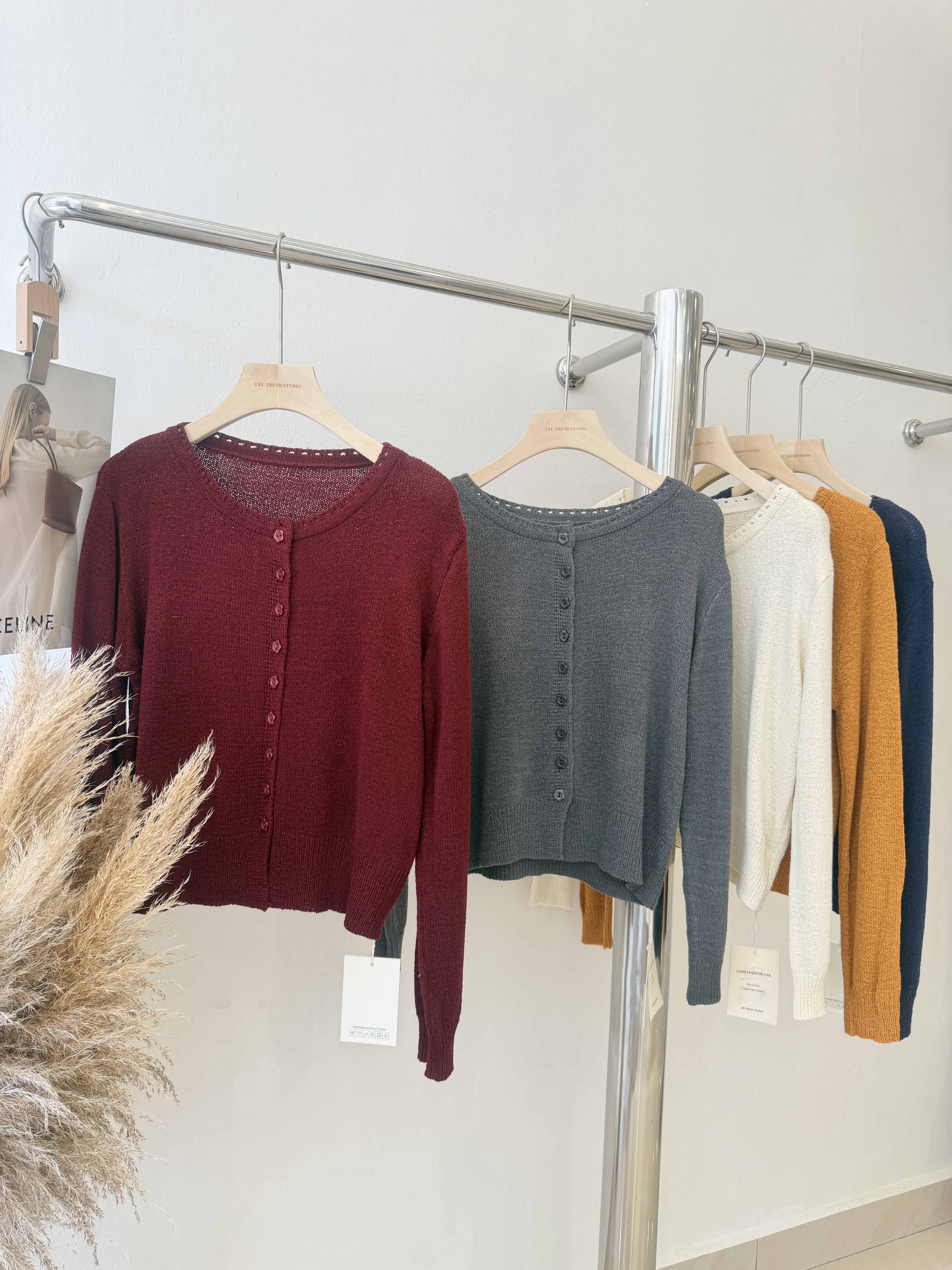 6737 韩版花朵纽扣针织长袖