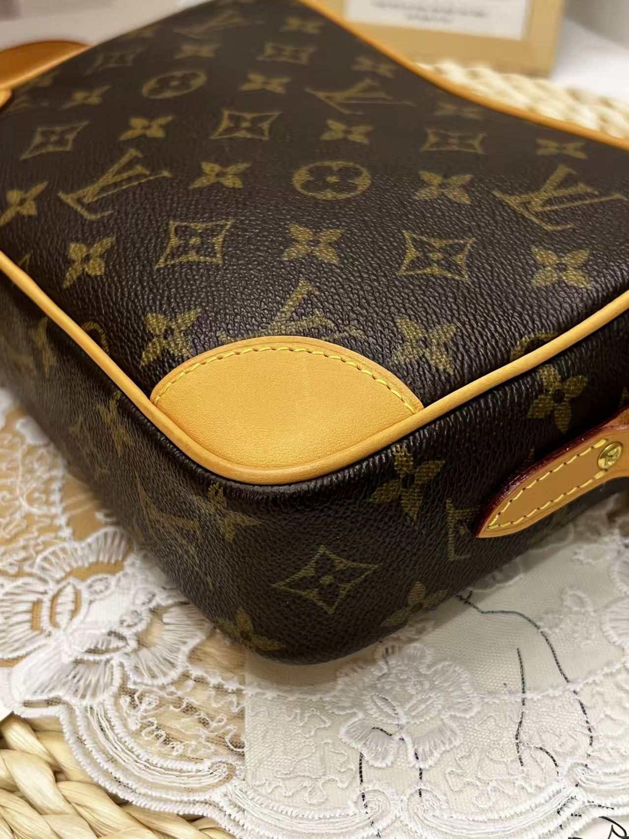 LV Monogram Trocadero（爆款相機包）