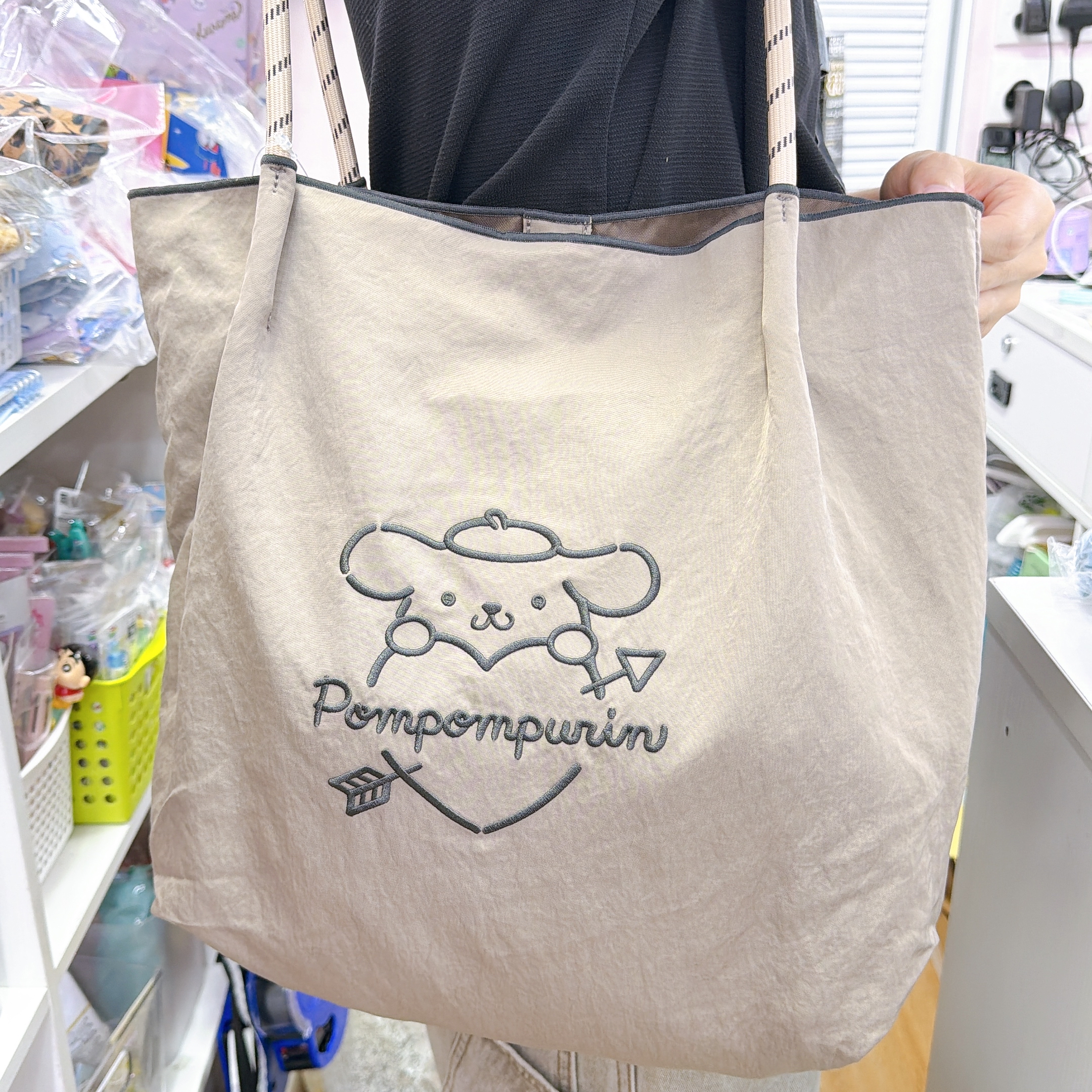 獨家發售日本直送Sanrio布丁狗Kitty Kurumi新款粗繩側孭袋大容量有內格