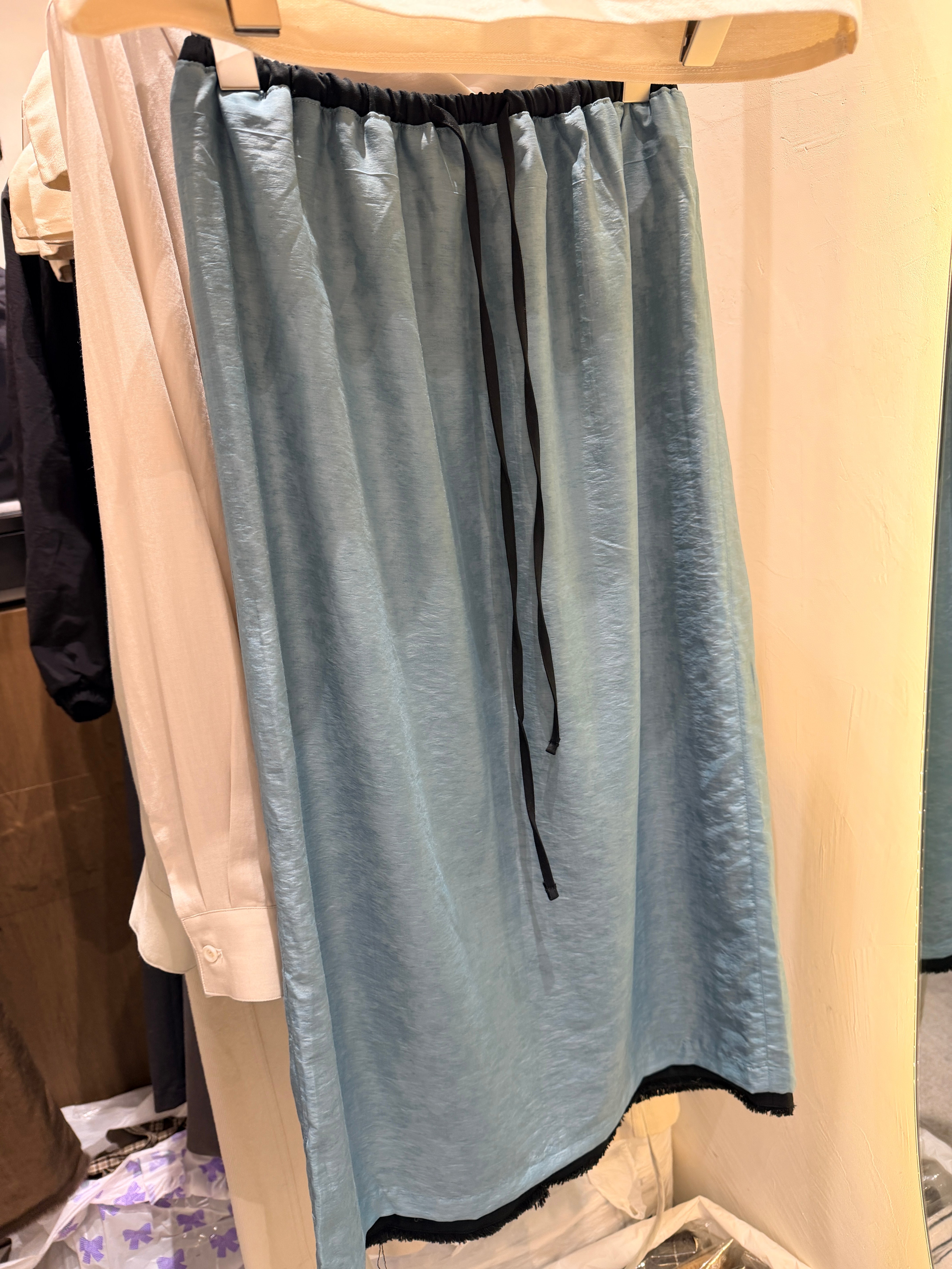 Fringe layer skirt