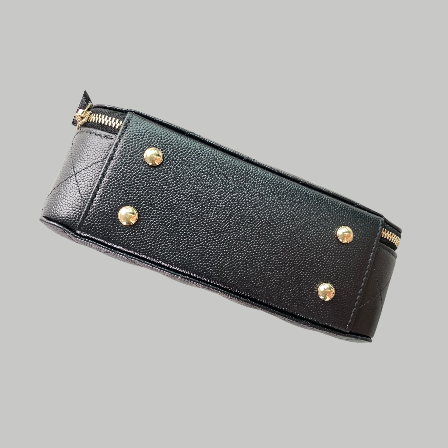 Chanel 25C Caviar Chain bag 牛皮保齡袋