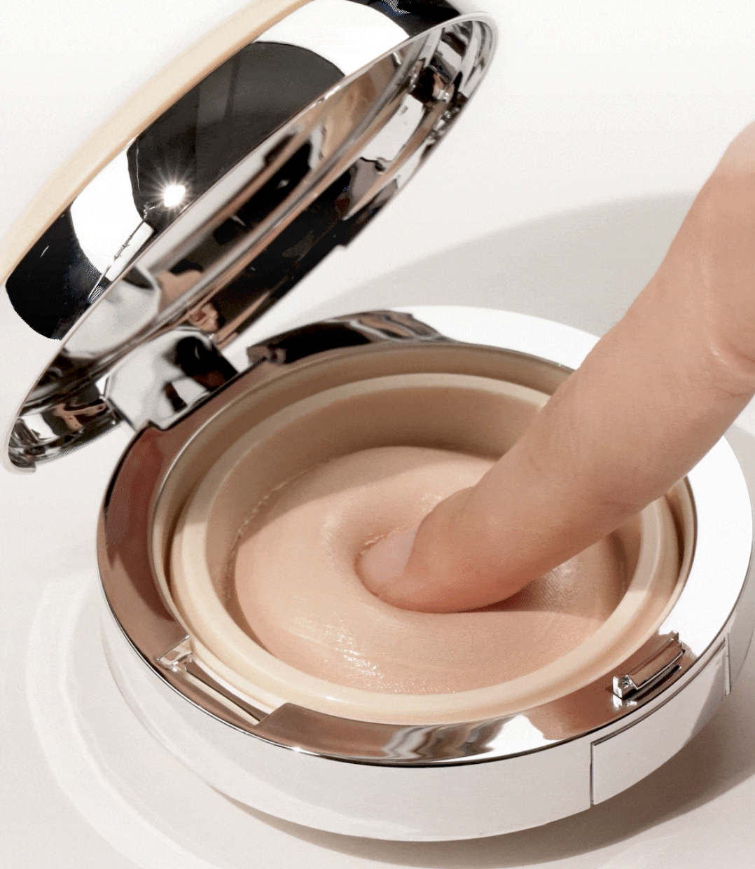 韓國 AMUSE 晶透水光 裸肌氣墊 + 送補充裝｜Nu Serum Volume Glow-Up Cushion 