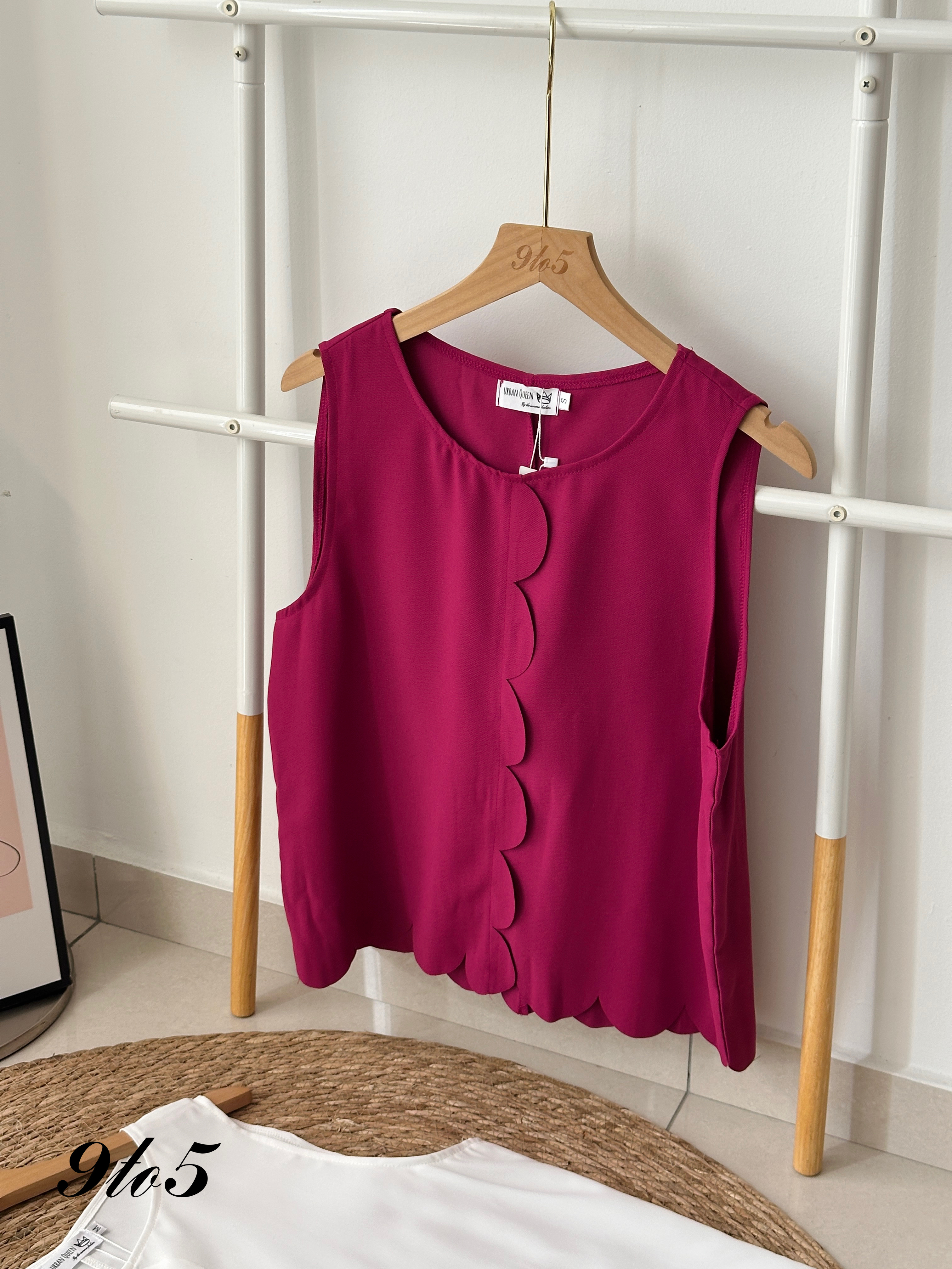 T3963 Sleeveless Wavy Top - 3 Colors