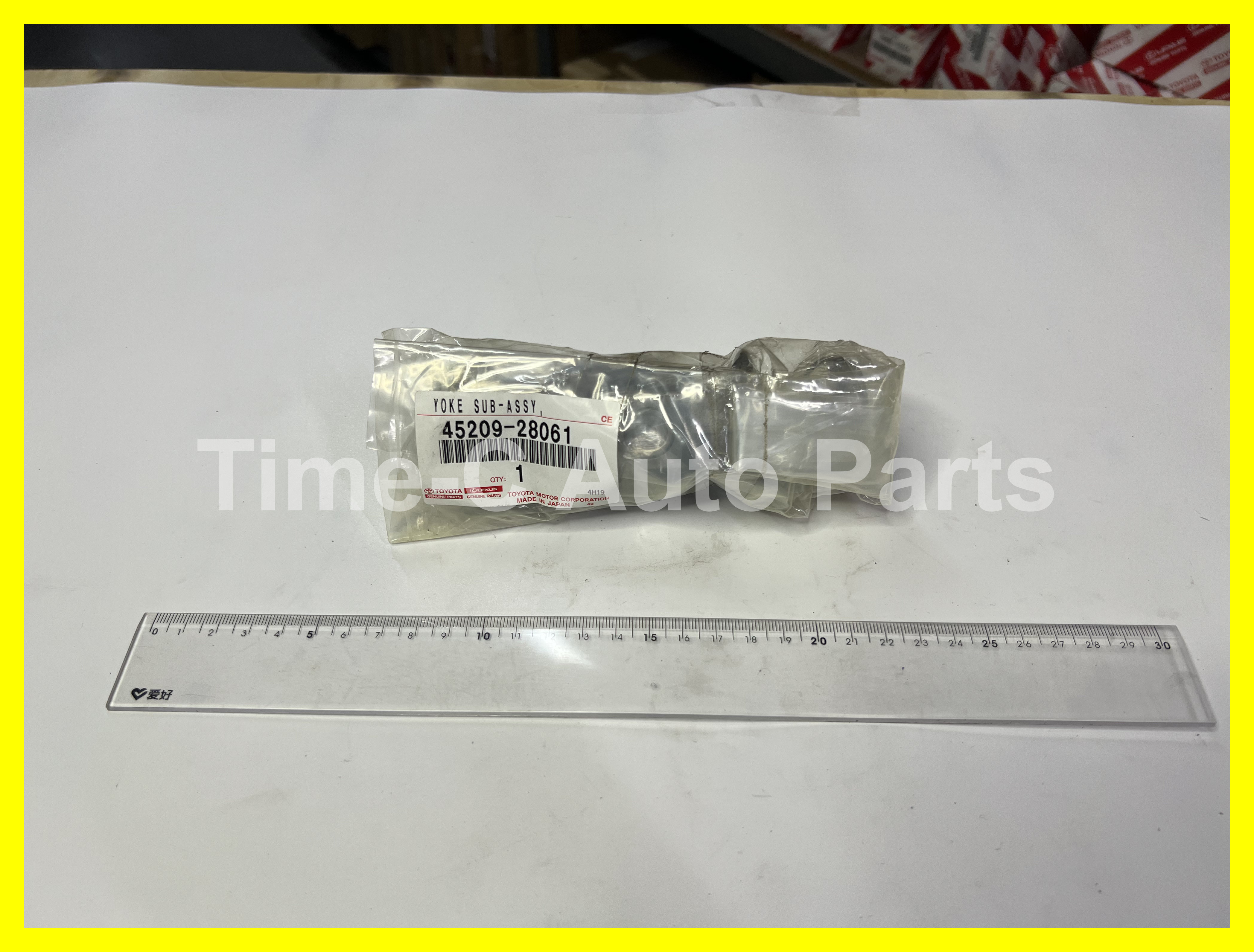 呔十字(下) 45209-28061 - Toyota Noah Voxy 70系