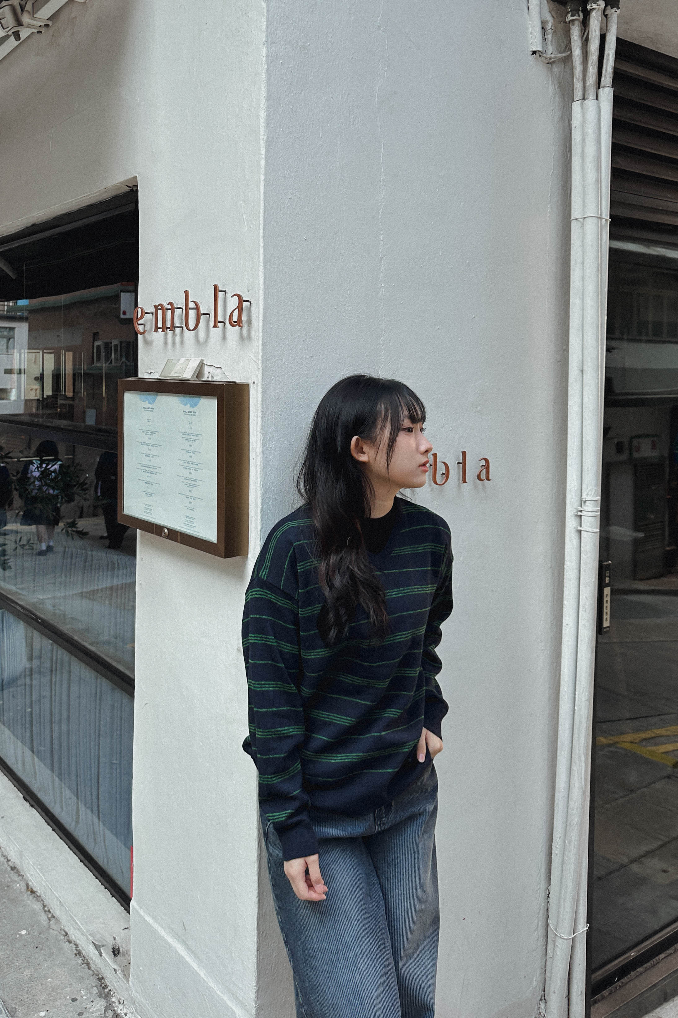 英倫拼色橫間V領冷衫 (兩色入)