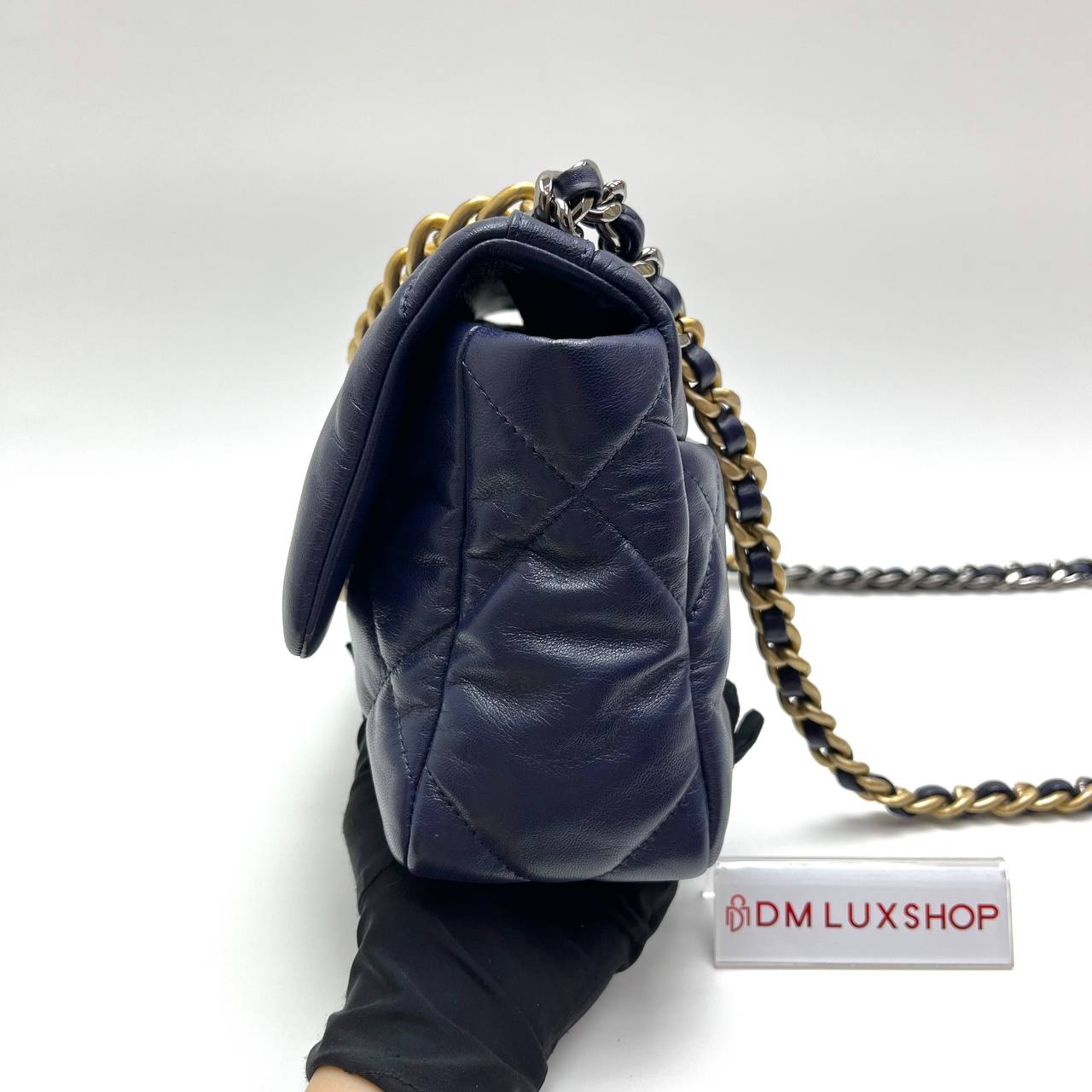 Chanel 19 Goatskin Navy Small GHW (Serial 30, Y: 2020)